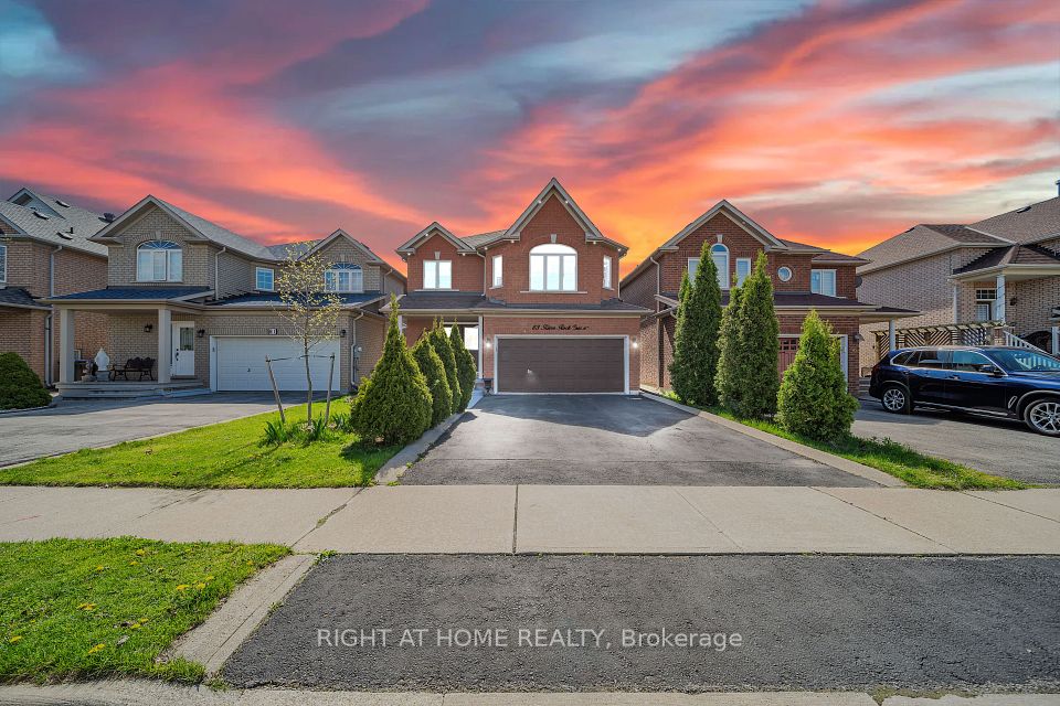 83 River Rock Crescent