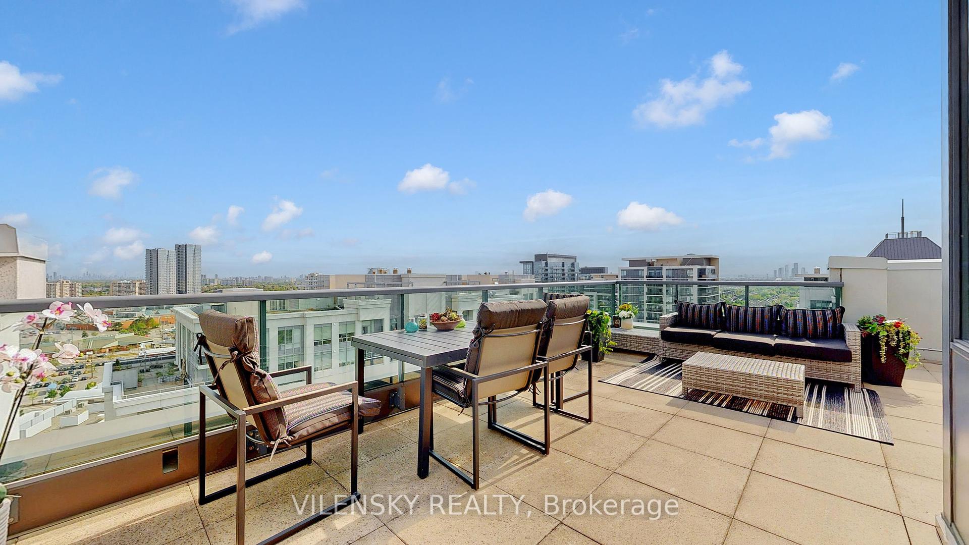 3 Bedrooms Condo at 20 North Park, Vaughan For sale