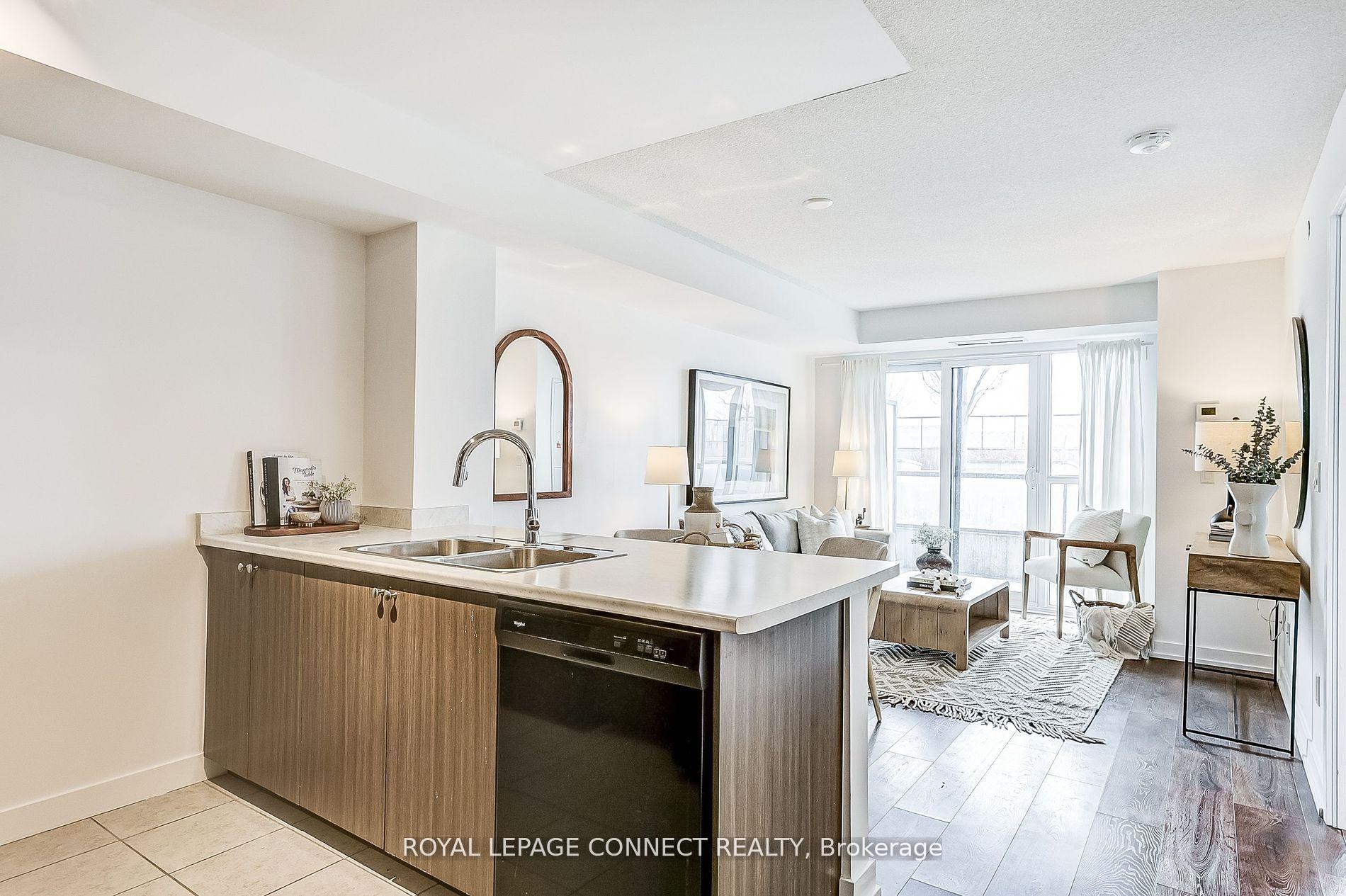 1 Bedroom Condo at 8 Trent, Toronto For sale