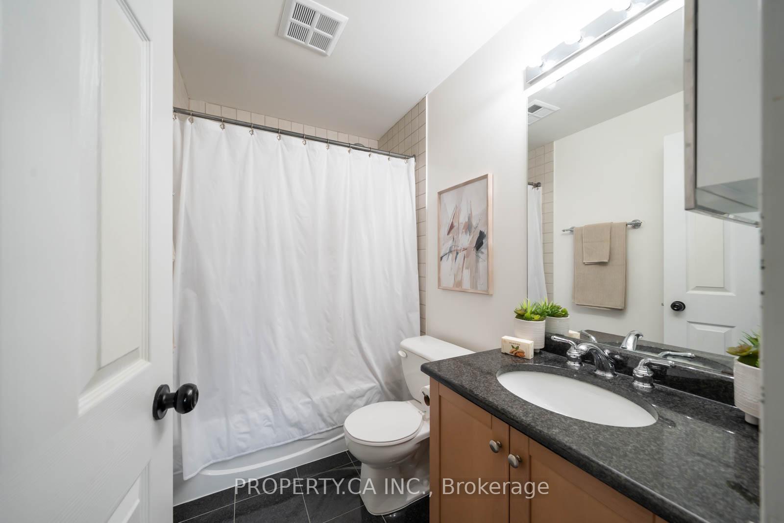 3 Bedrooms Condo at 43 Eglinton, Toronto For sale