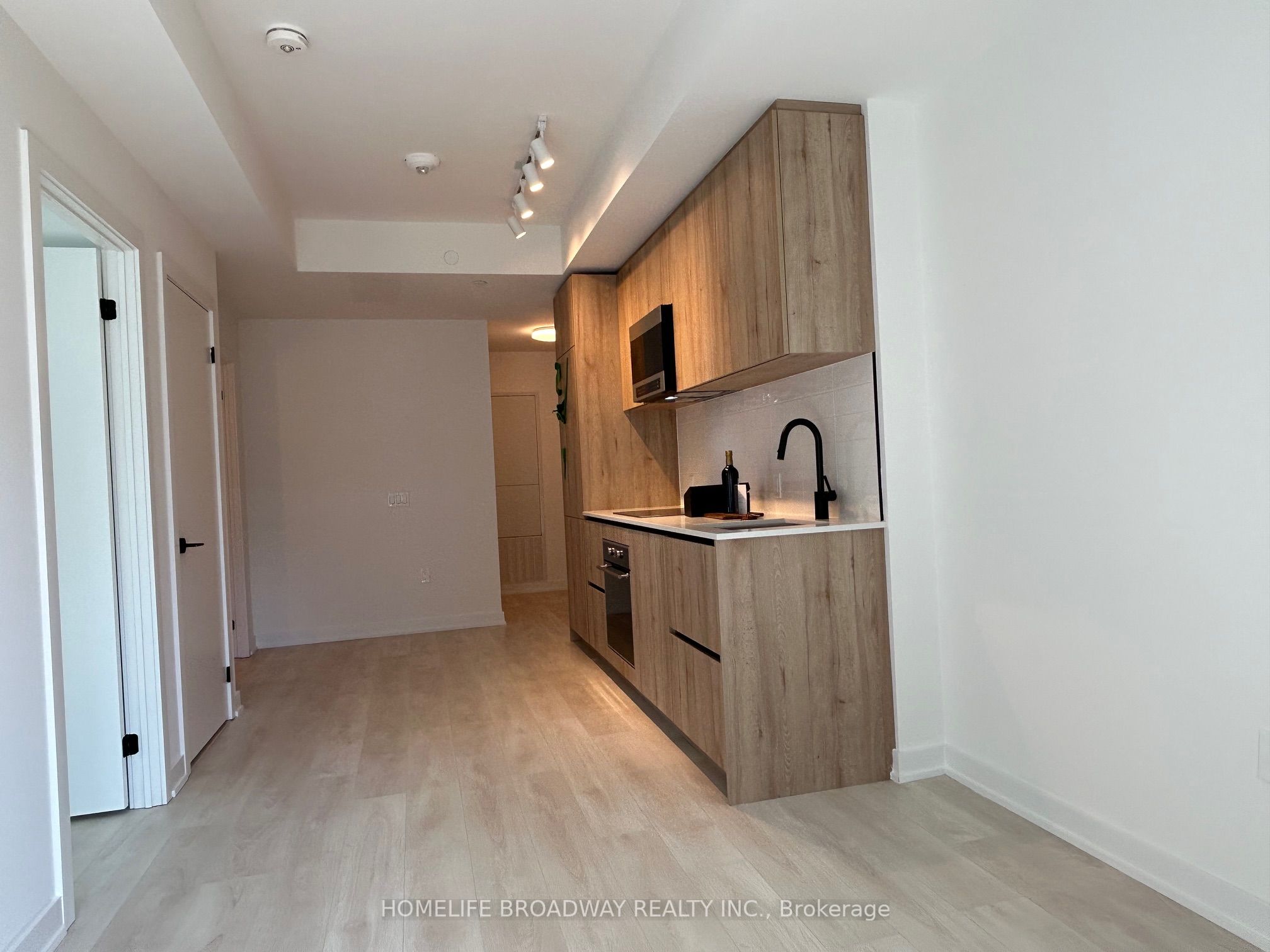 127 Broadway Avenue, #1505S