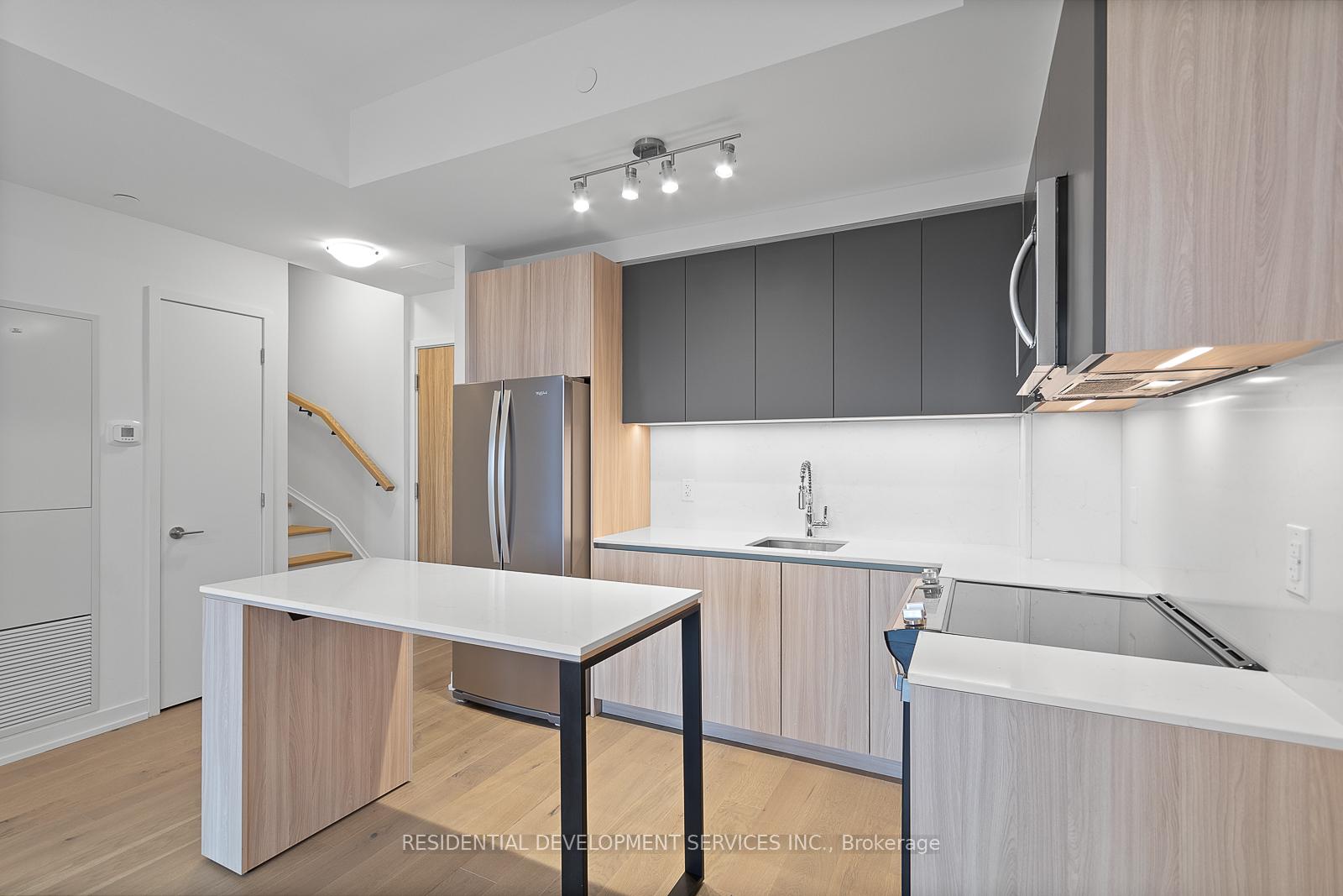 3 Bedrooms Condo at 3100 Keele,  Toronto For sale