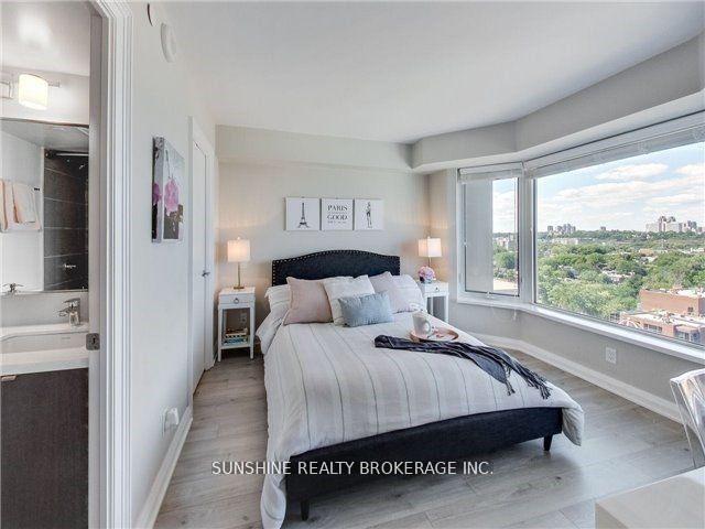 2 Bedrooms Condo at 155 Yorkville,  Toronto For sale
