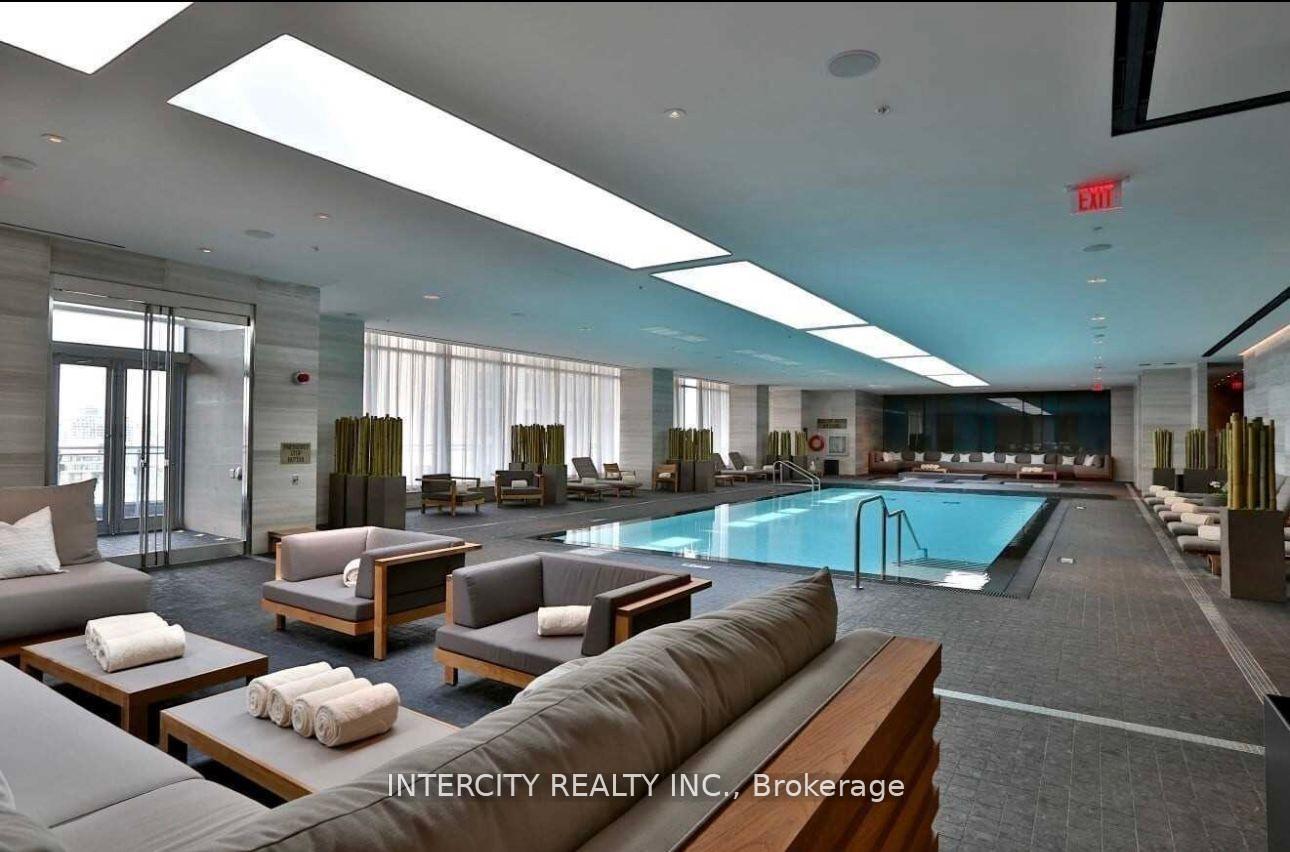 3 Bedrooms Condo at 50 Yorkville, Toronto For sale