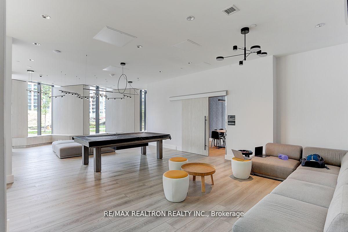 2 Bedrooms Condo at 30 Tretti,  Toronto For sale