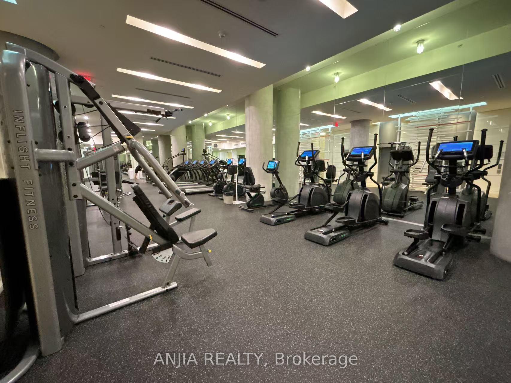 1 Bedroom Condo at 15 Grenville, Toronto For sale