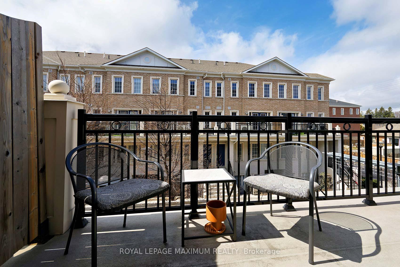 2 Bedrooms Condo at 26 Bruce,  Vaughan For sale