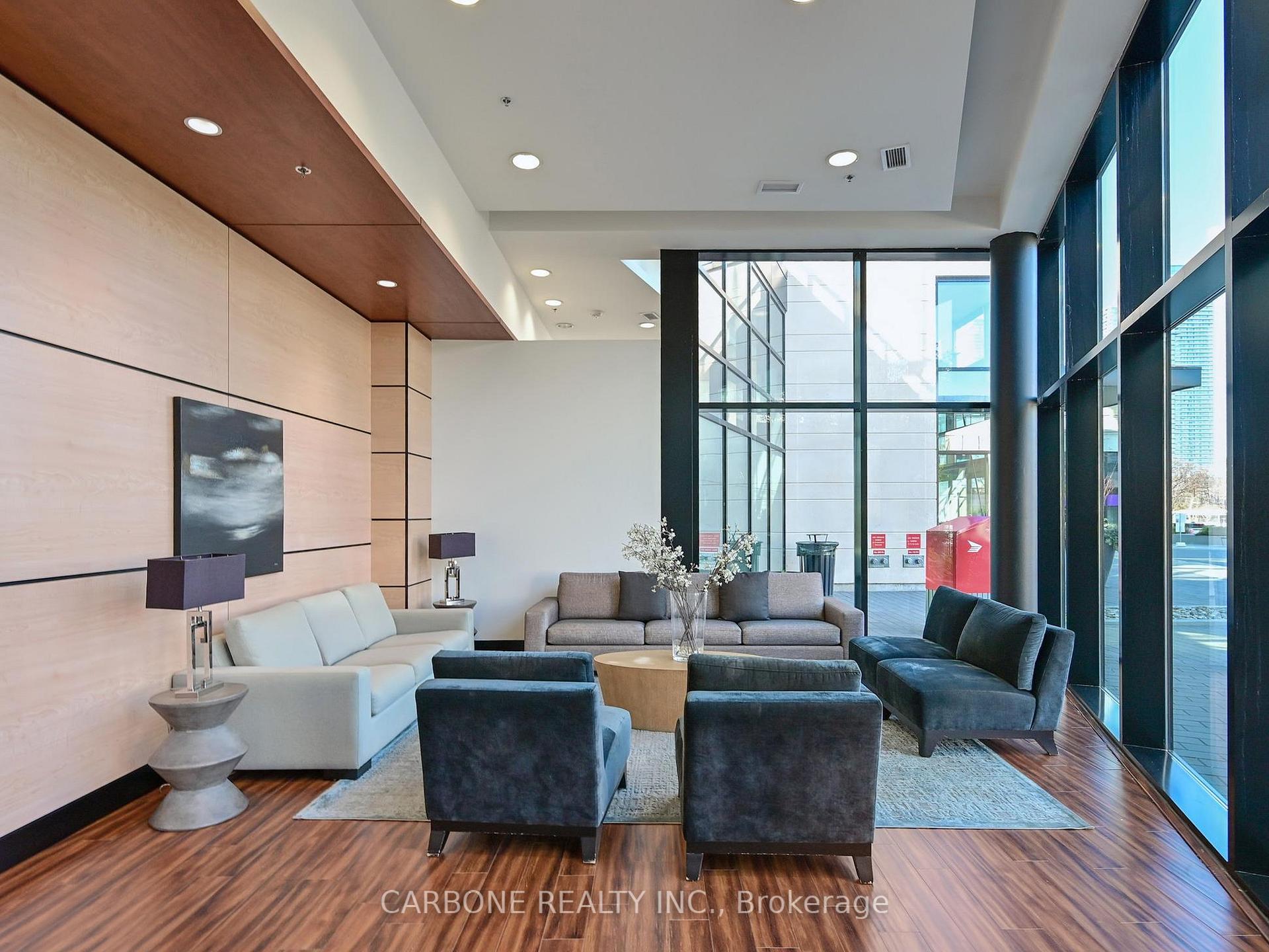 3 Bedrooms Condo at 2900 Hwy 7, Vaughan For sale