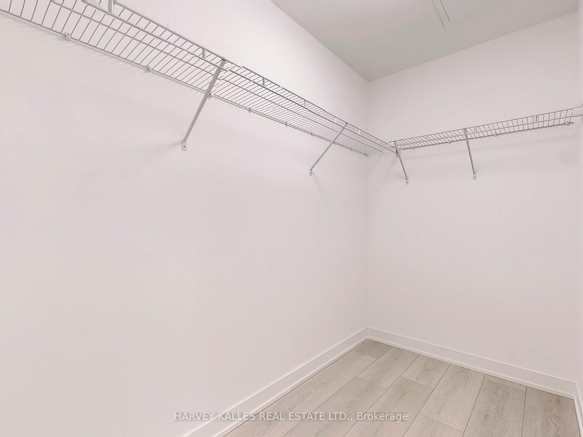 3883 Quartz Road 118