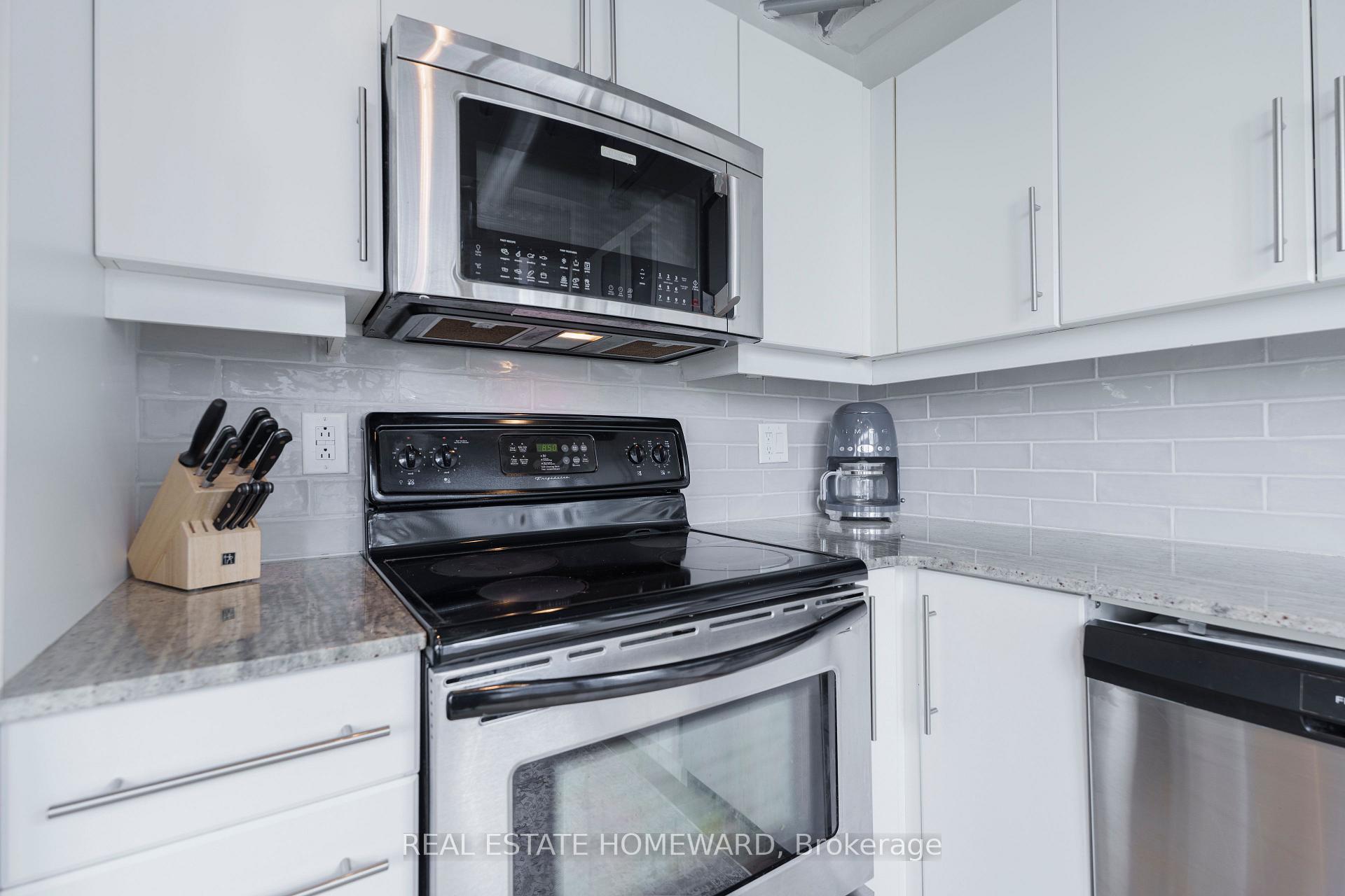 1 Bedroom Condo at 736 Dundas, Toronto For sale
