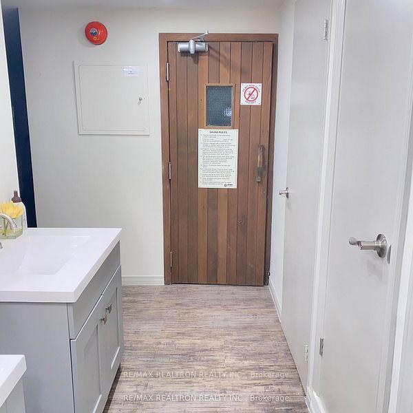 2 Bedrooms Condo at 349 St Clair, Toronto For sale