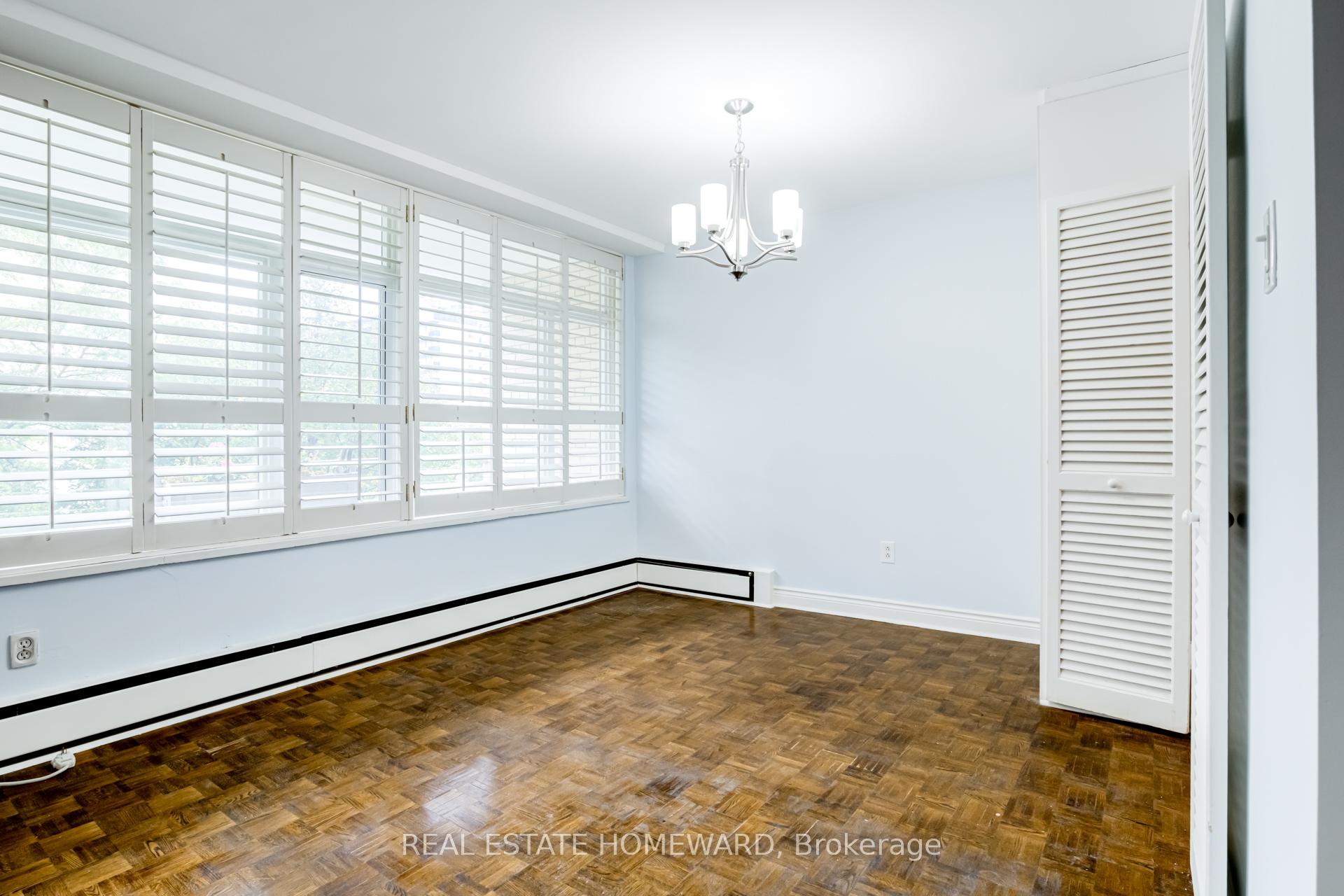 2 Bedrooms Co-op at 581 Avenue, Toronto For sale