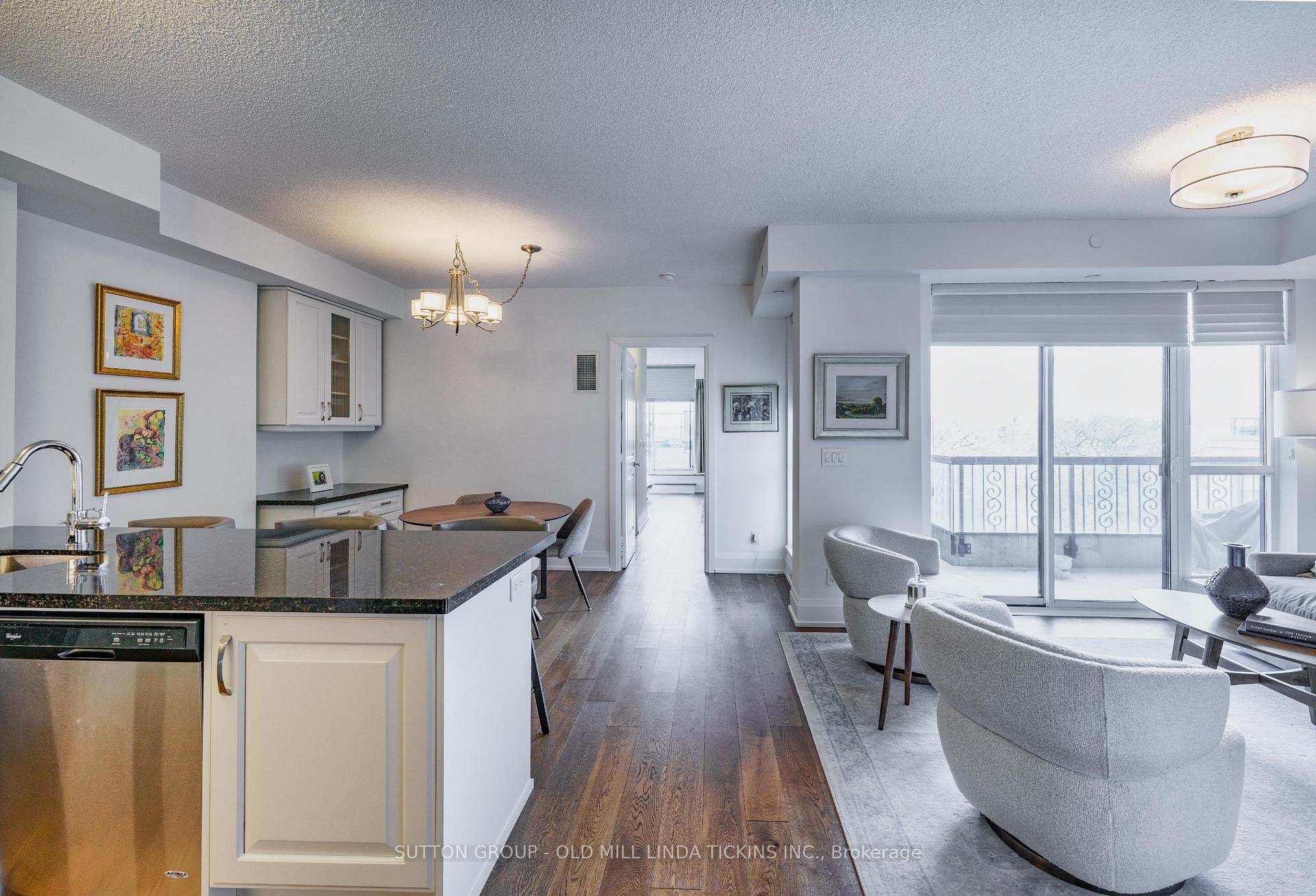 3 Bedrooms Condo at 1 Old Mill, Toronto For sale