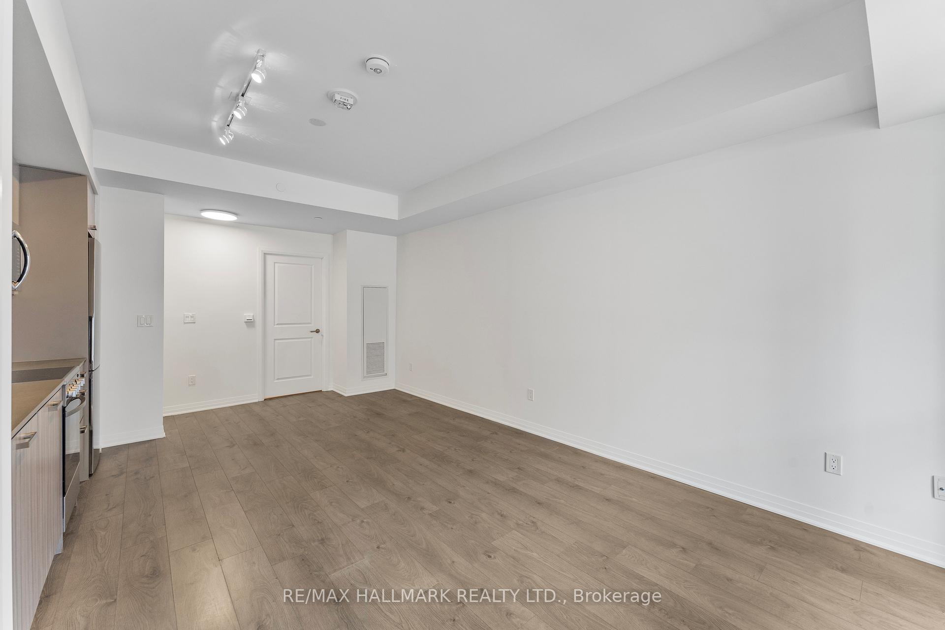 2 Bedrooms Condo at 2301 Danforth, Toronto For sale