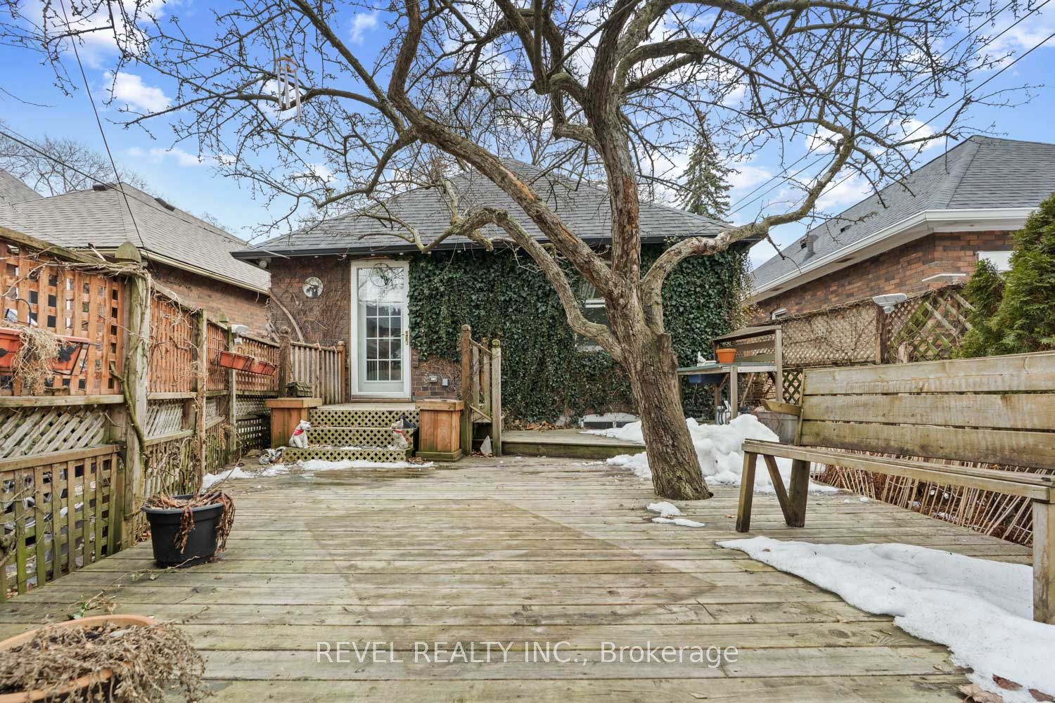 8 Sunnybrook Road