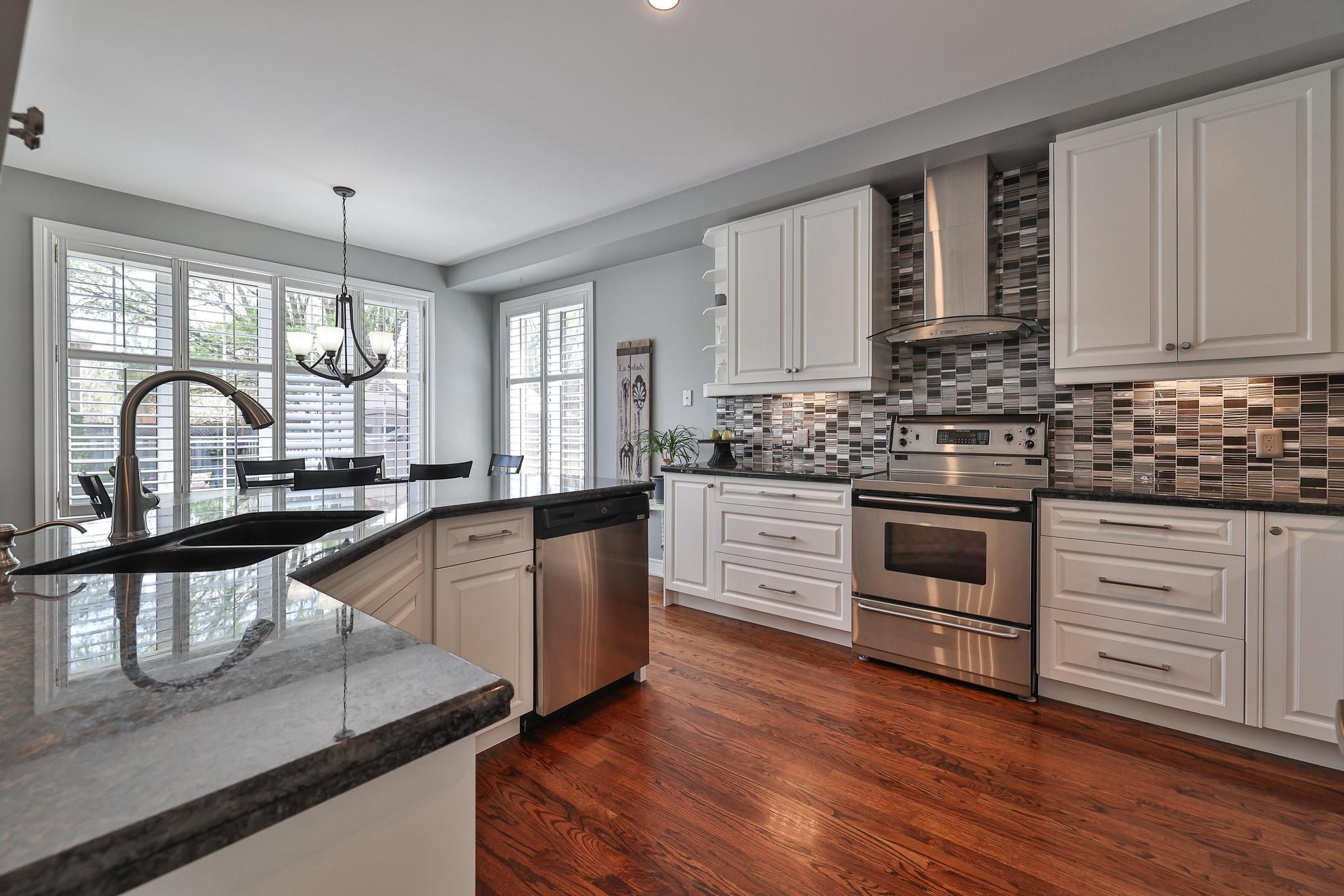 2048 Heatherwood Drive