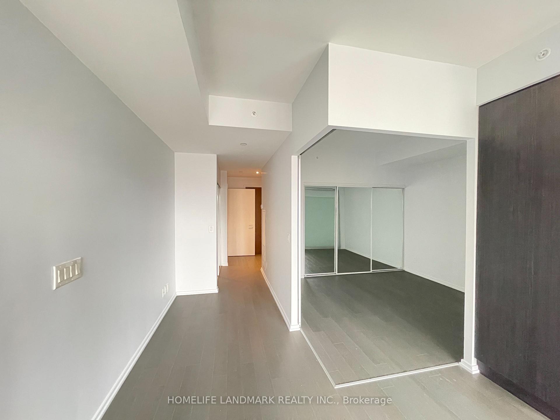 2 Bedrooms Condo at 70 Temperance,  Toronto For sale