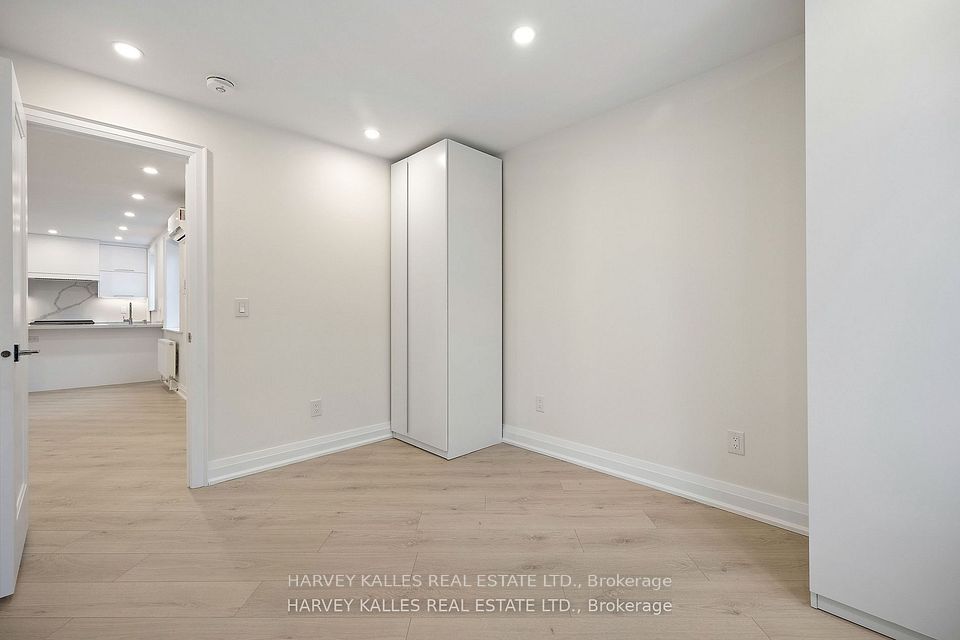 1006 Eglinton Avenue W Unit 2