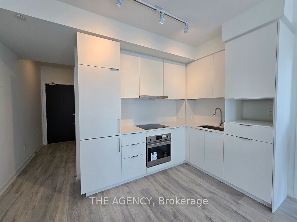 ##N2407 - 7 Golden Lion Heights, Toronto, ON M2M 0C1