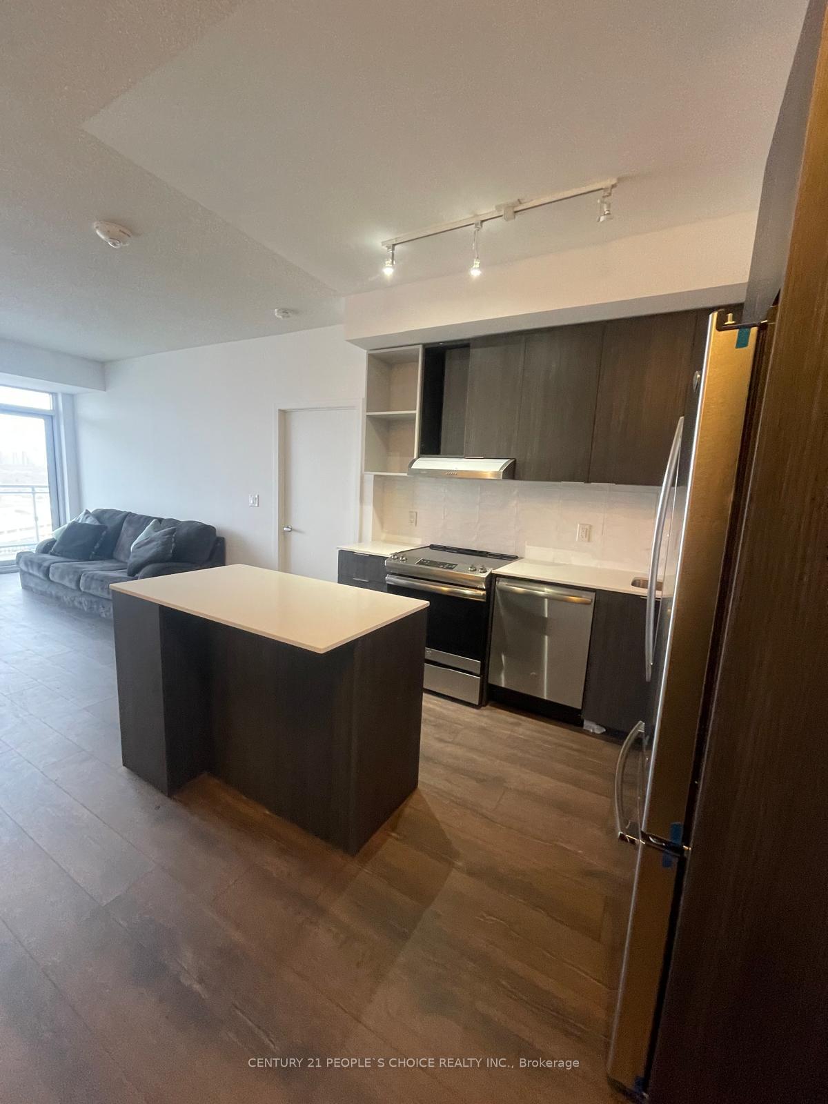 3 Bedrooms Condo at 2520 Eglinton, Mississauga For sale