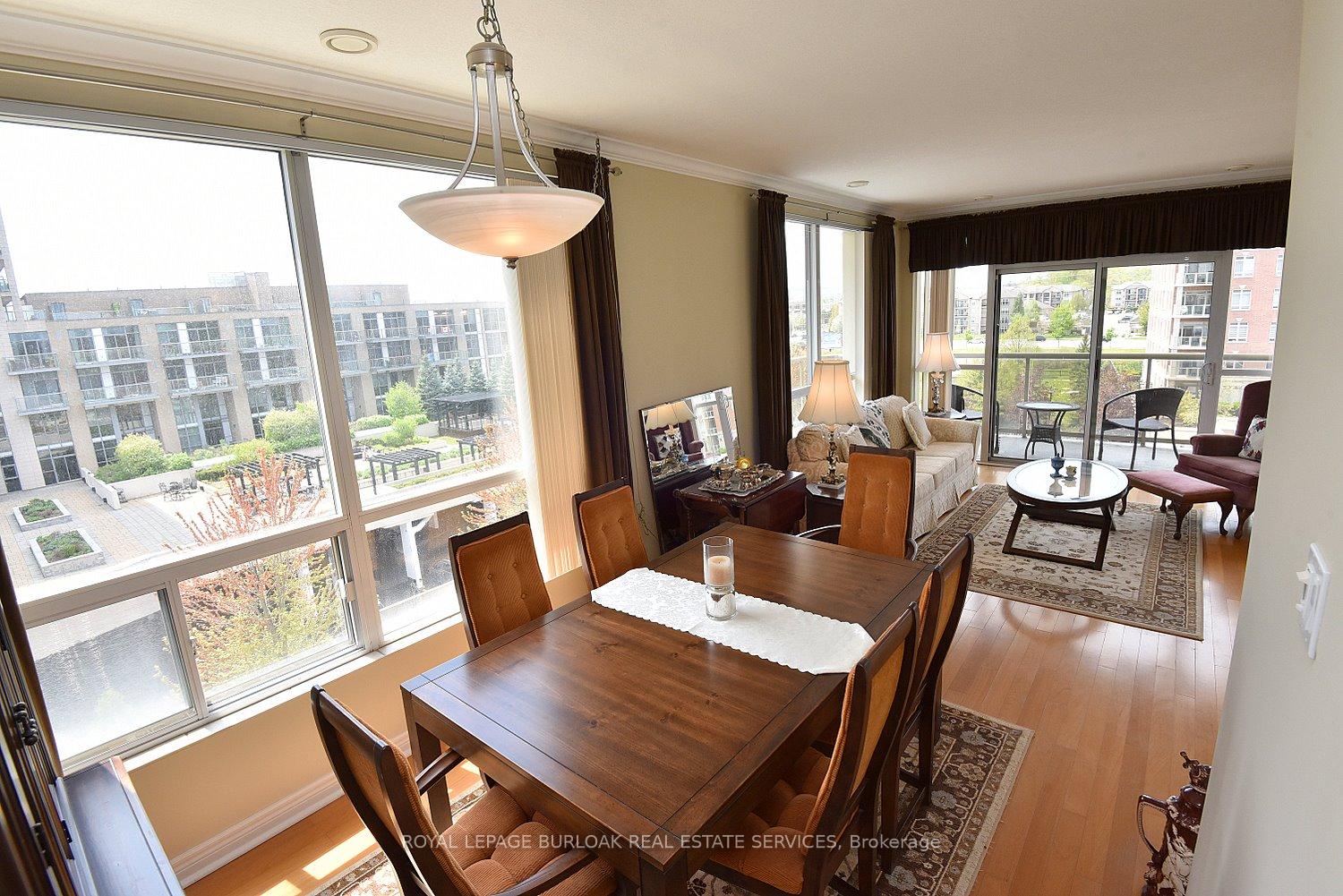 2 Bedrooms Condo at 1998 Ironstone, Burlington For sale