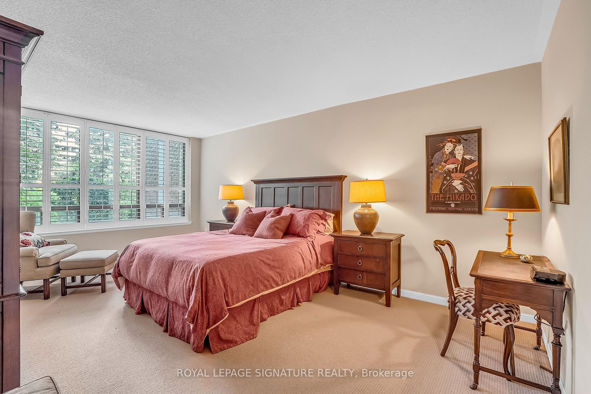 2 Bedrooms Condo at 245 The Donway, Toronto For sale