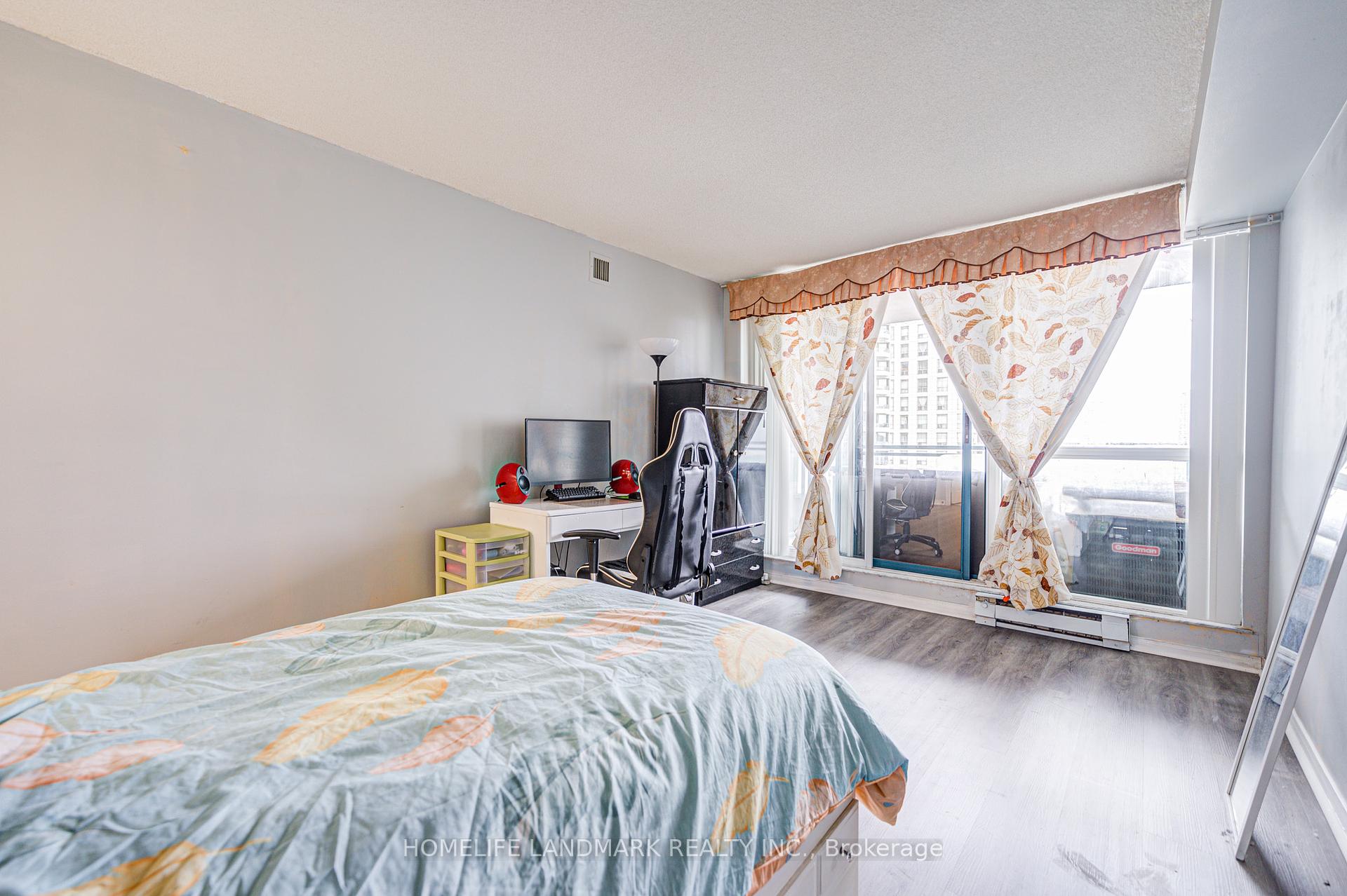 3 Bedrooms Condo at 4725 Sheppard, Toronto For sale
