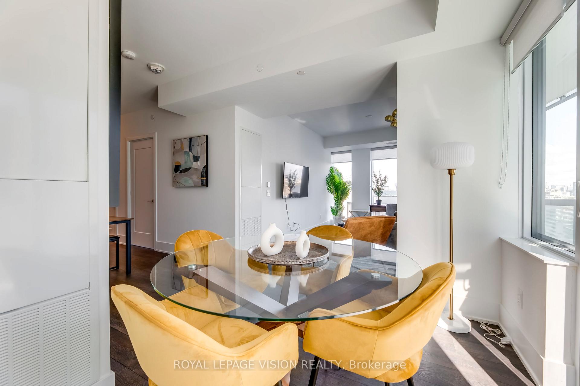 2 Bedrooms Condo at 470 Front, Toronto For sale
