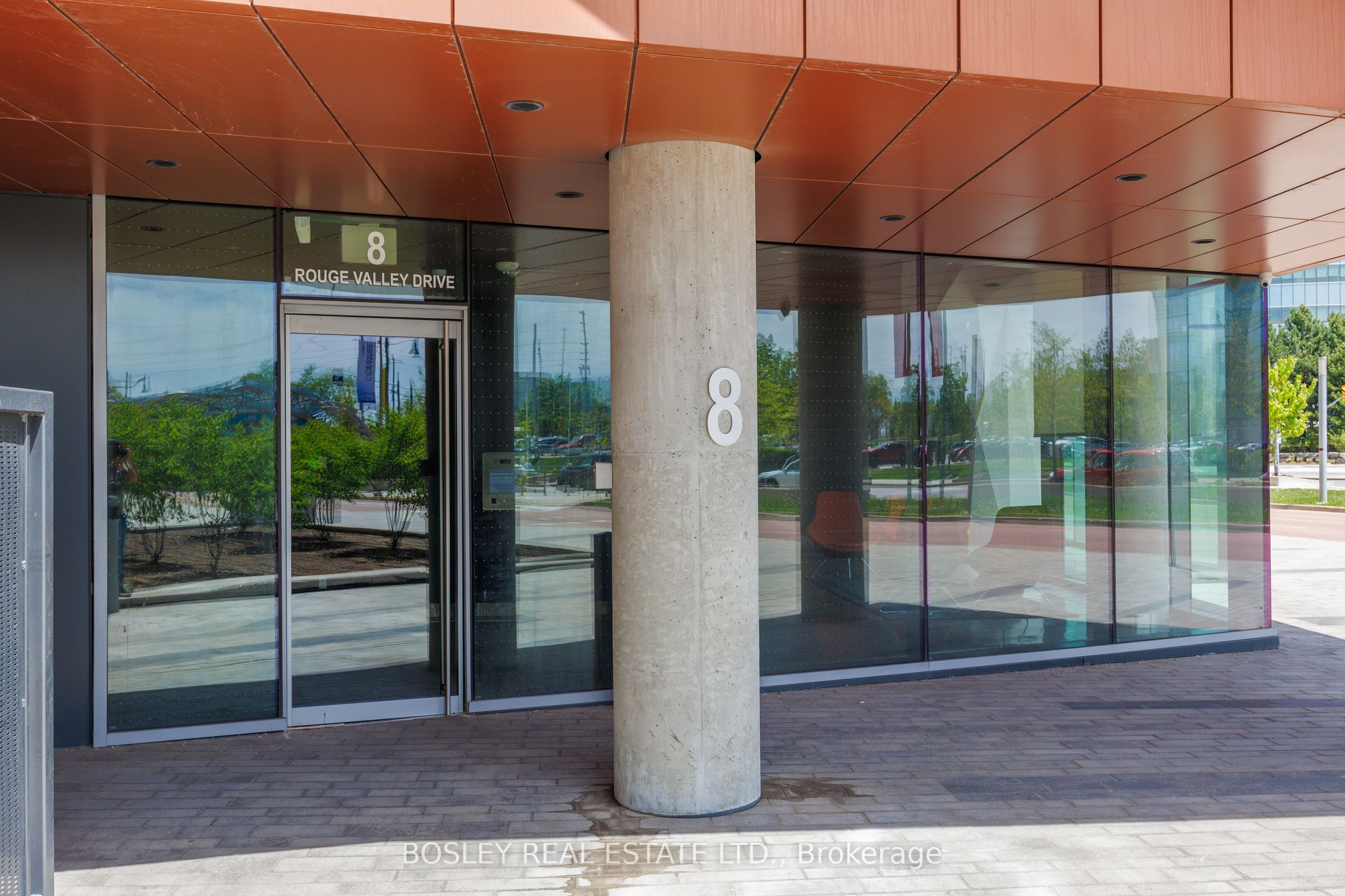 8 Rouge Valley Drive W, #908