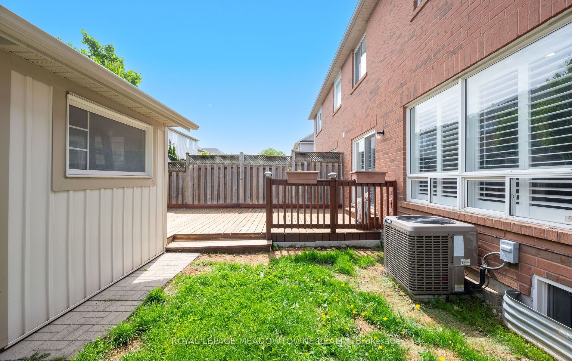 634 Hamilton Crescent