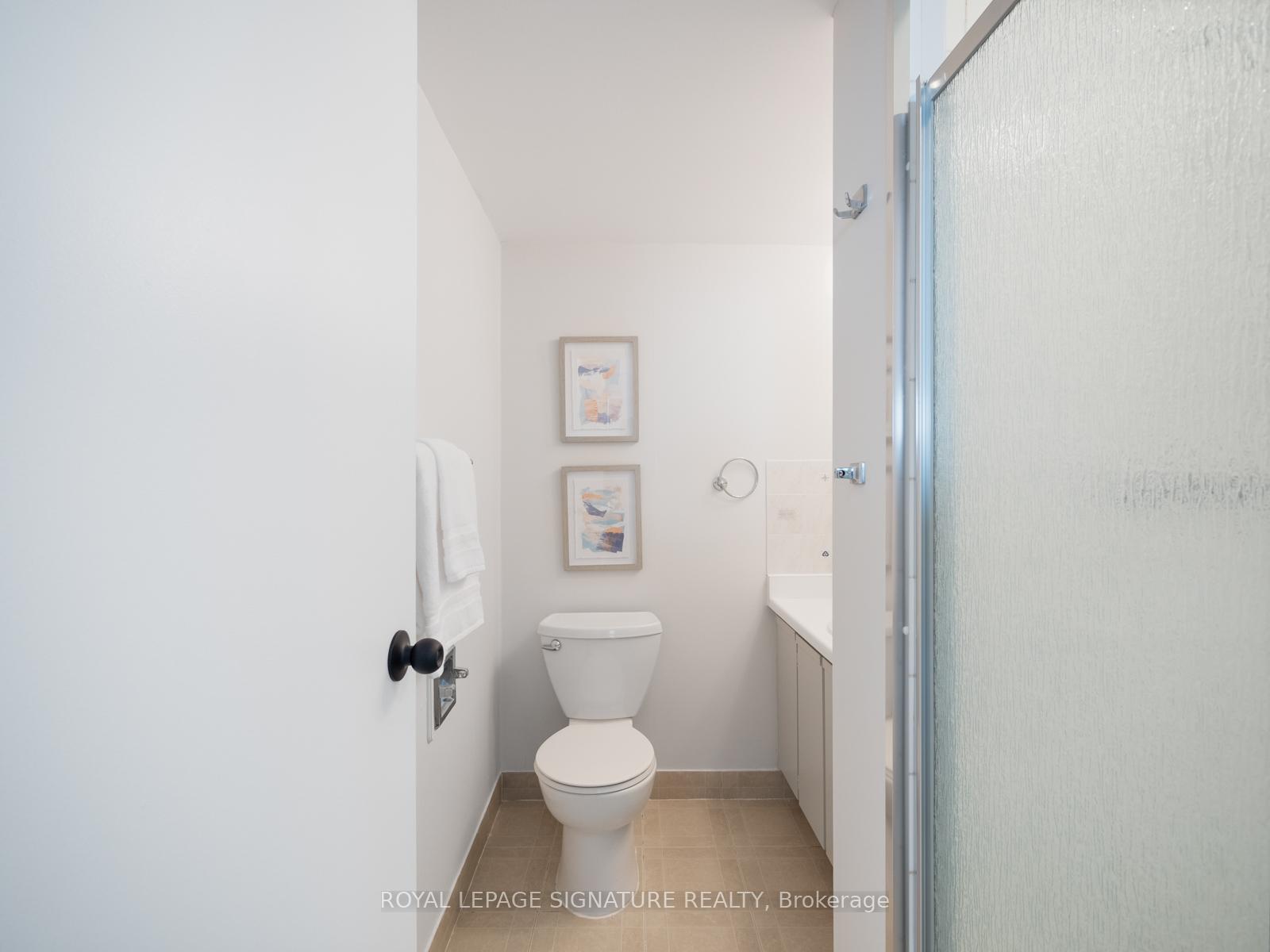 2 Bedrooms Condo at 20 Dean Park, Toronto For sale