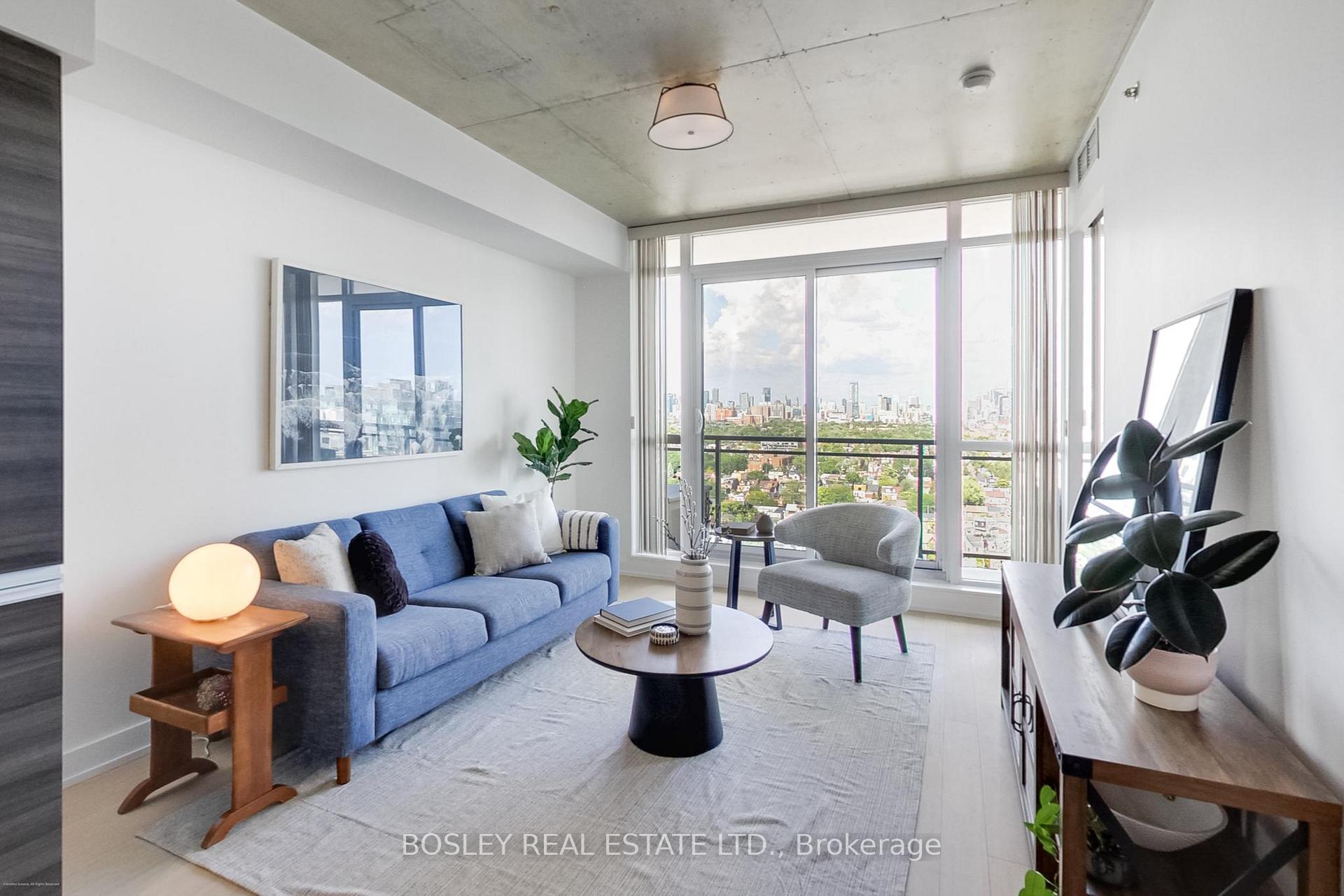 3 Bedrooms Condo at 20 Minowan Miikan, Toronto For sale