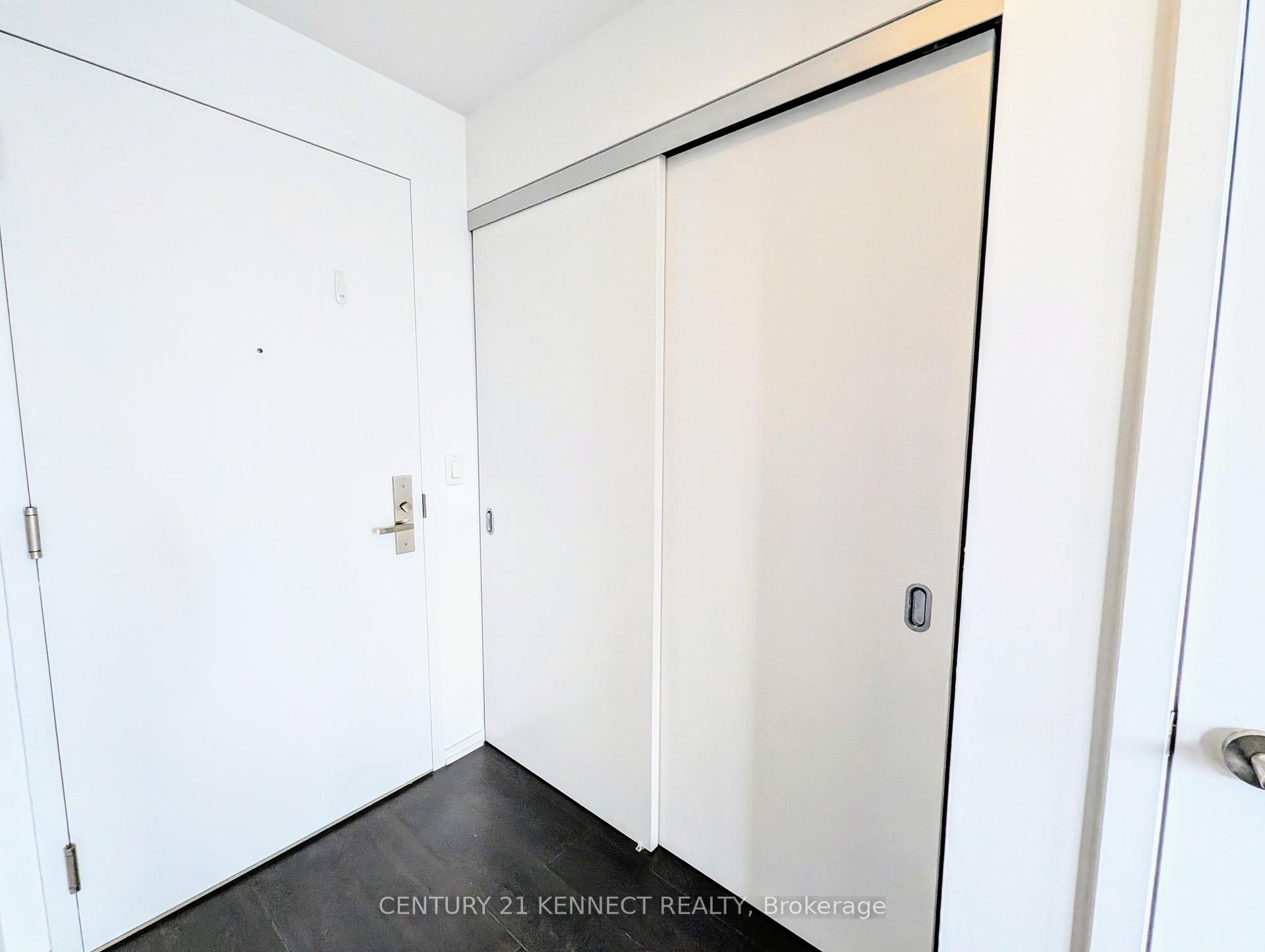 Condo at 75 St Nicholas, Toronto For sale