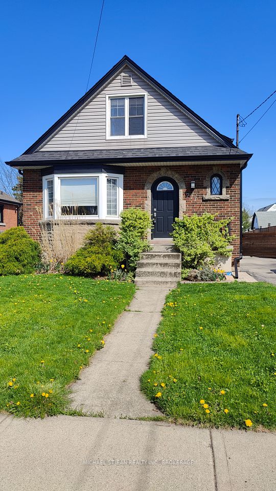 277 East 18th