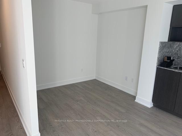 2 Bedrooms Condo at 9 Mabelle,  Toronto For sale