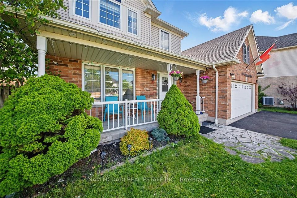 114 Tanners Drive, Halton Hills, ON L7J 2Y8