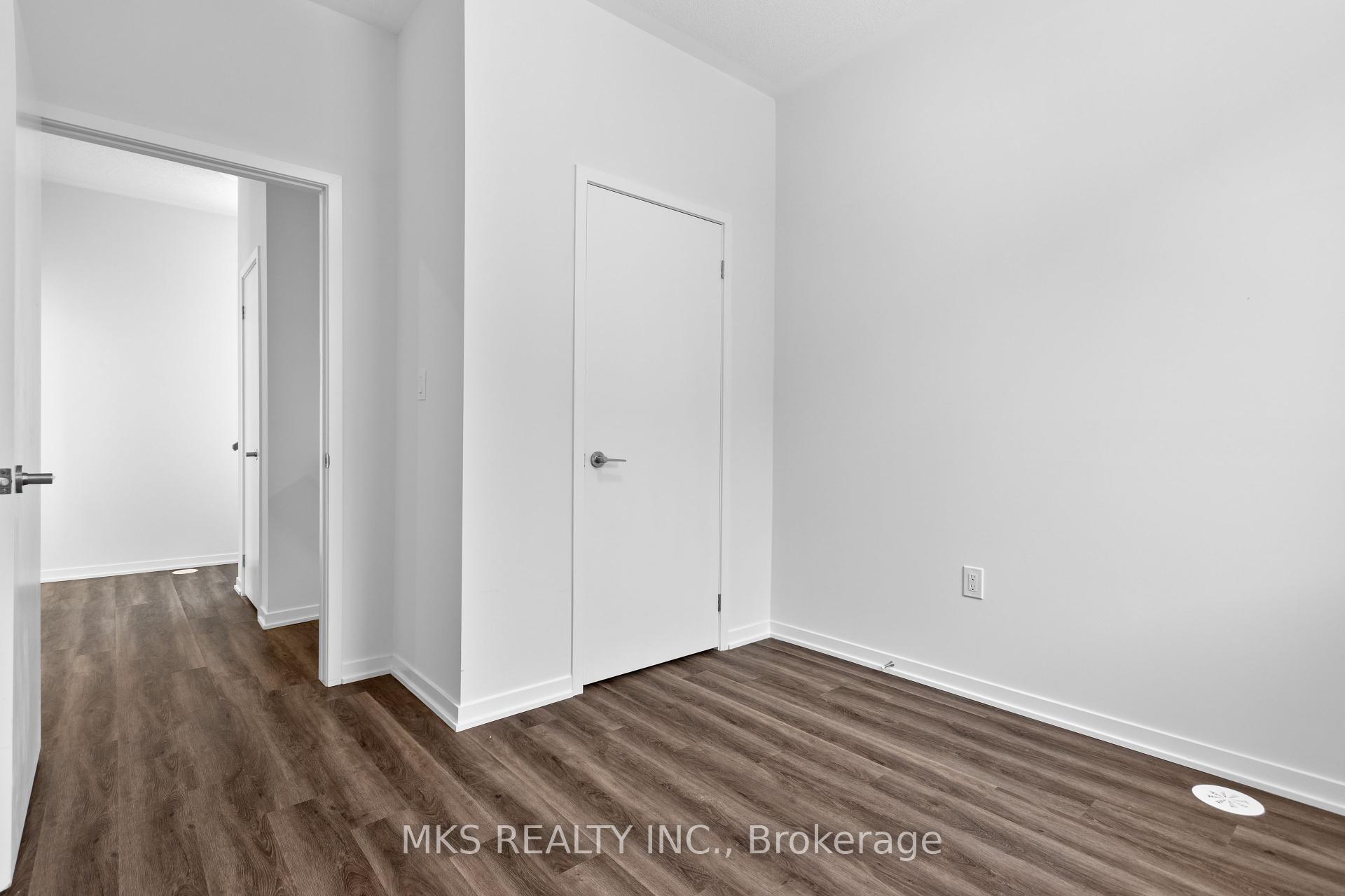 3 Bedrooms Condo at 23 Mable Smith,  Vaughan For sale