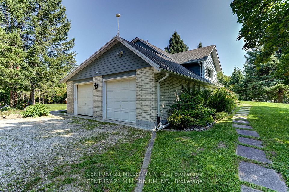19 Gallowood Trail, Adjala-Tosorontio, ON L0M 1J0