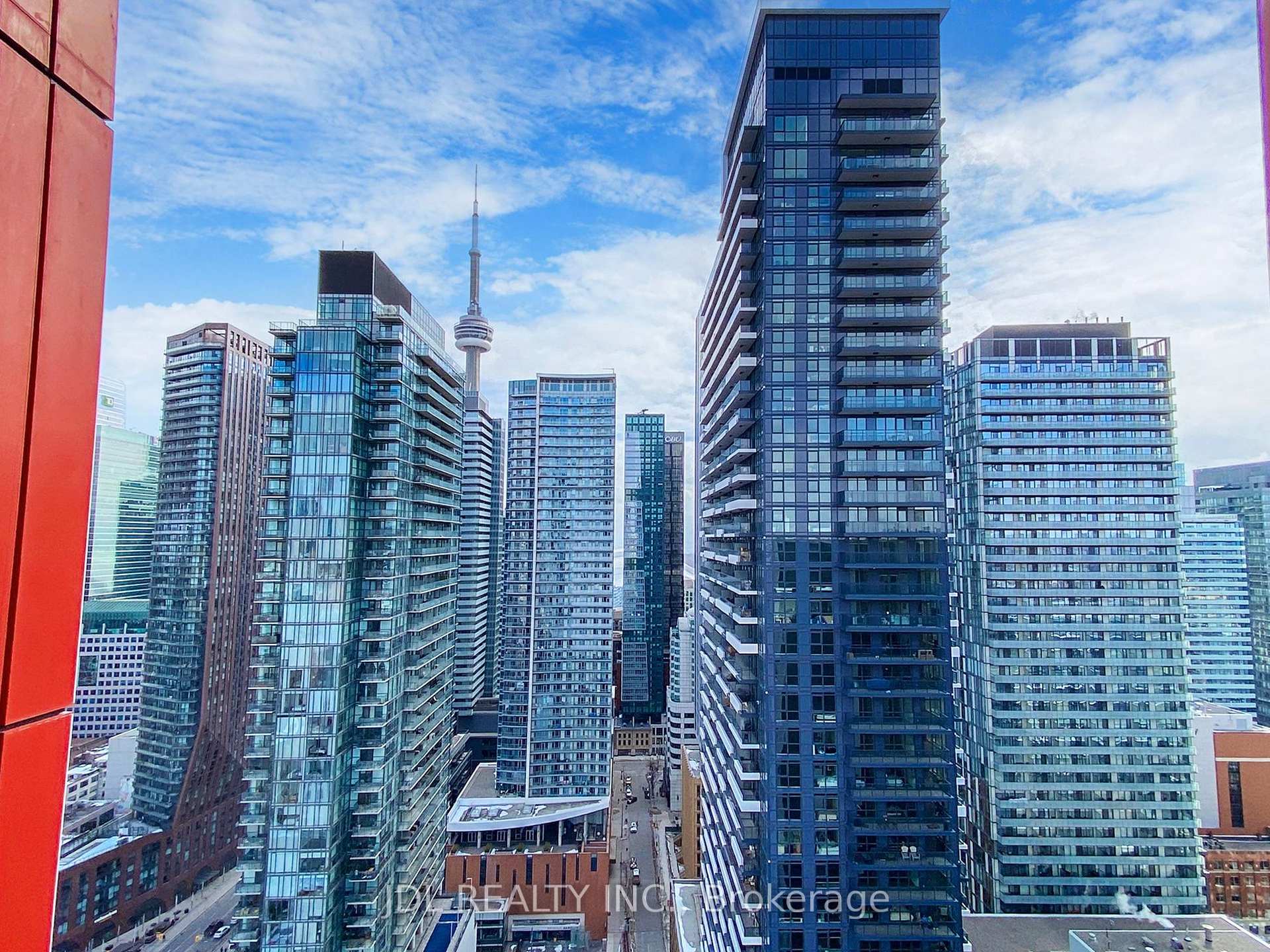 2 Bedrooms Condo at 318 Richmond, Toronto For sale