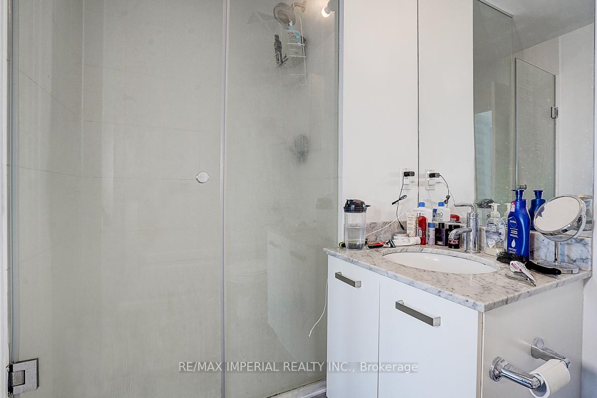 4 Bedrooms Condo at 832 Bay, Toronto For sale