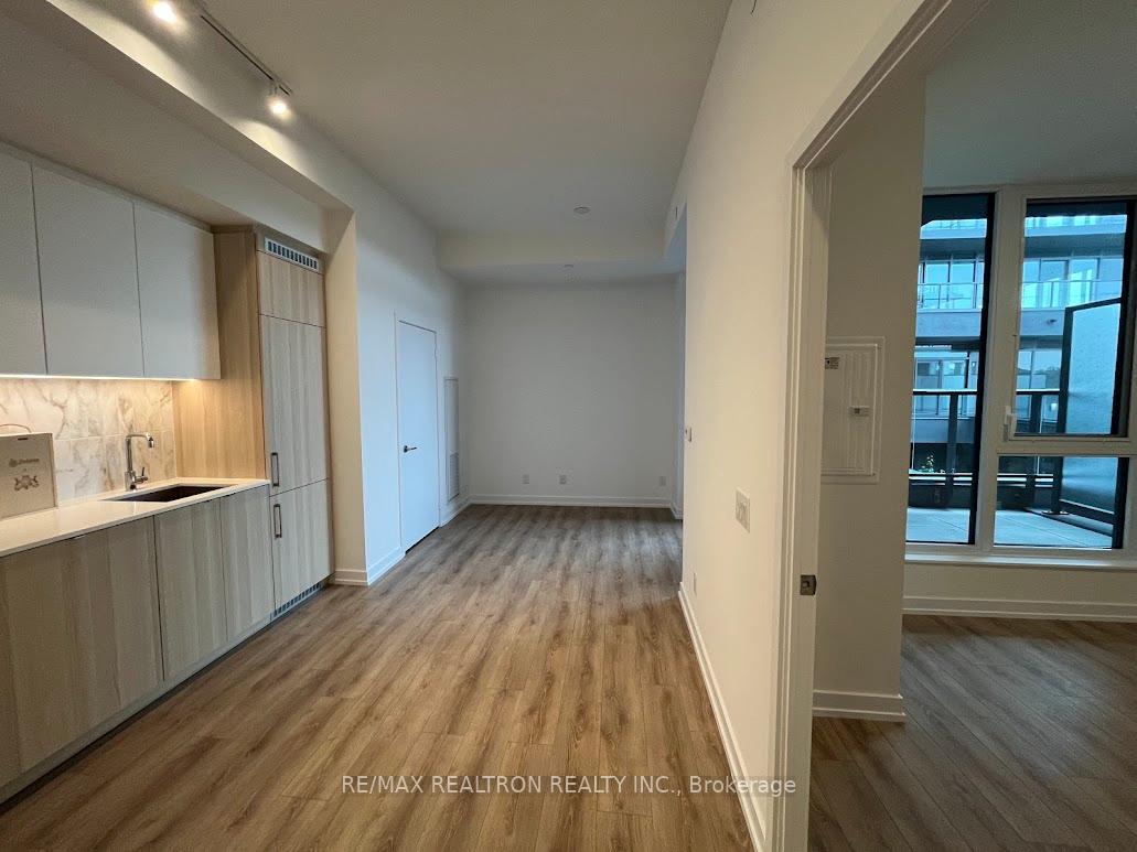 1 Bedroom Condo at 500 Dupont, Toronto For sale