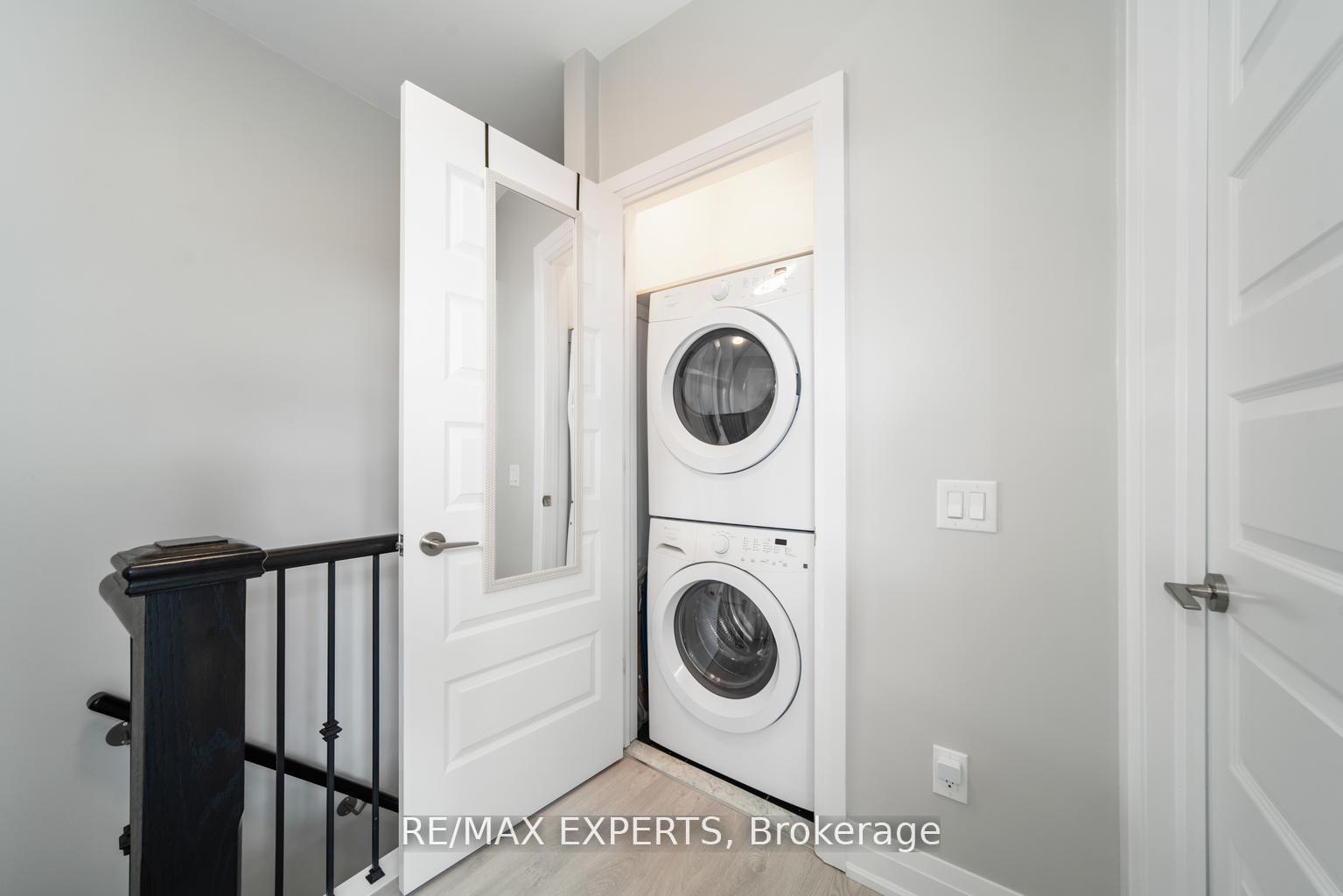 2 Bedrooms Condo at 8167 Kipling, Vaughan For sale