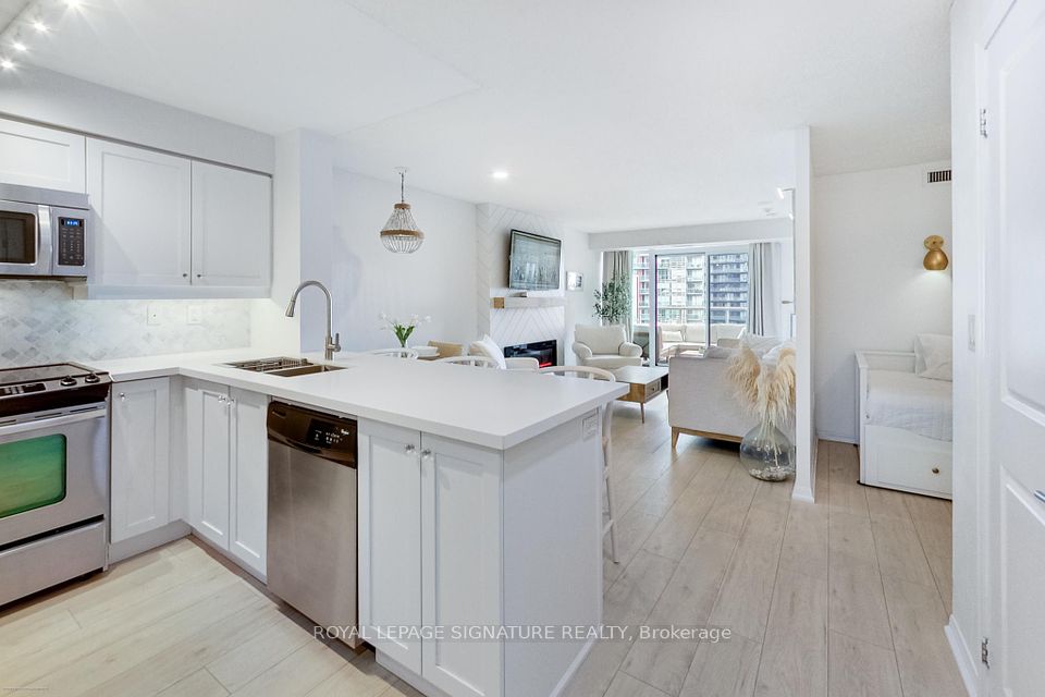 125 Western Battery Road