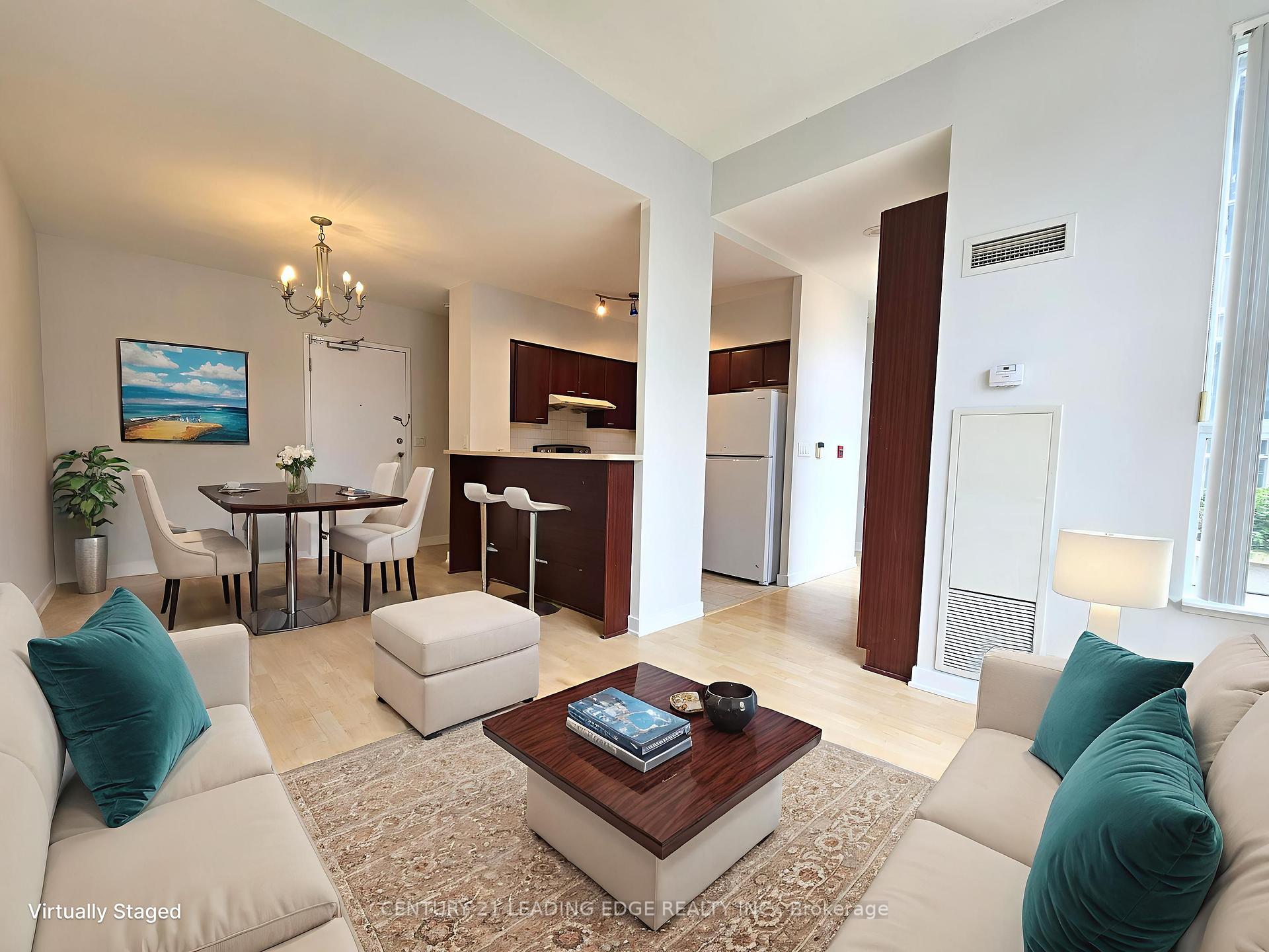 3 Bedrooms Condo at 38 Lee Centre, Toronto For sale