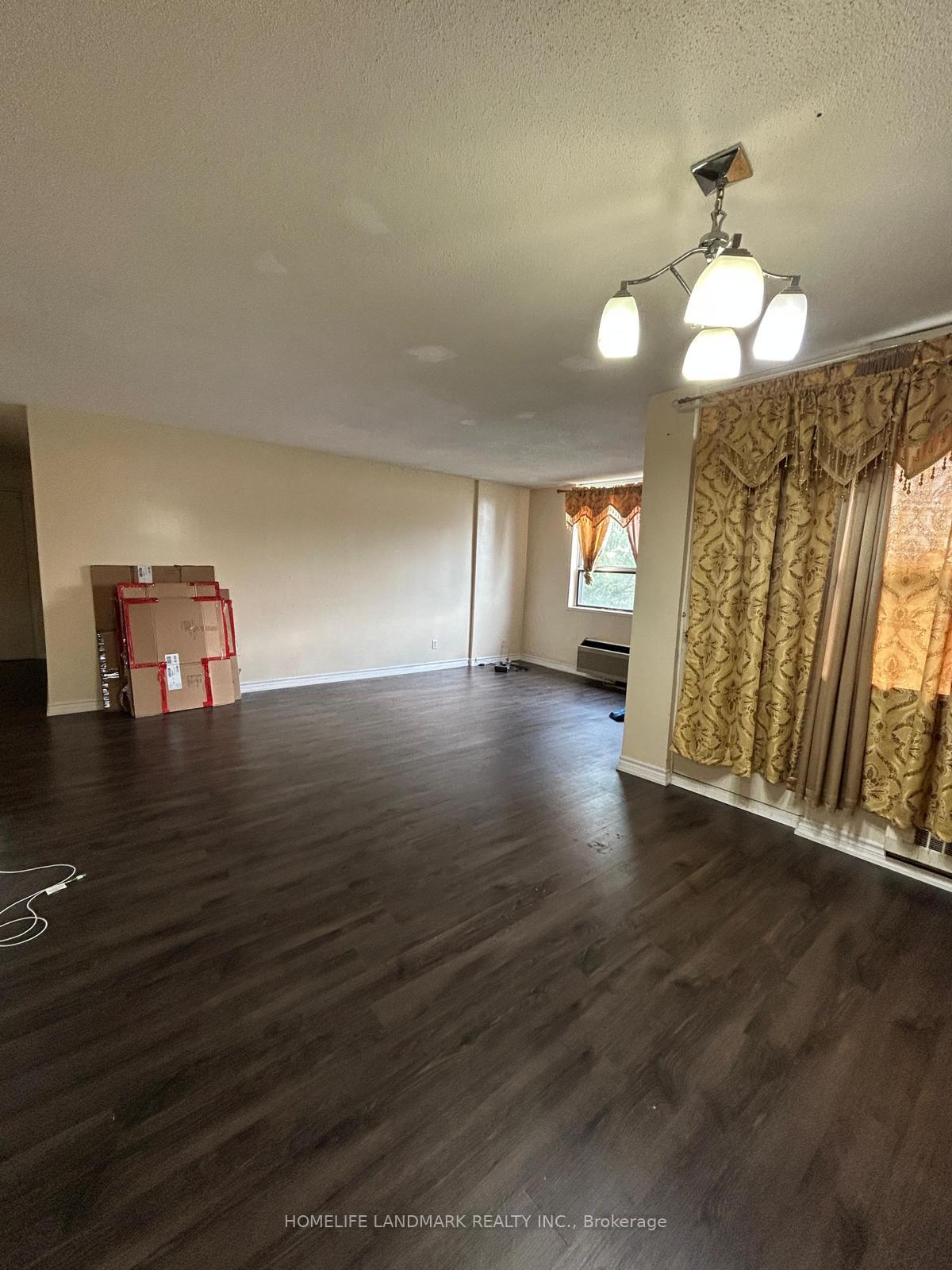2 Bedrooms Condo at 2835 Islington, Toronto For sale