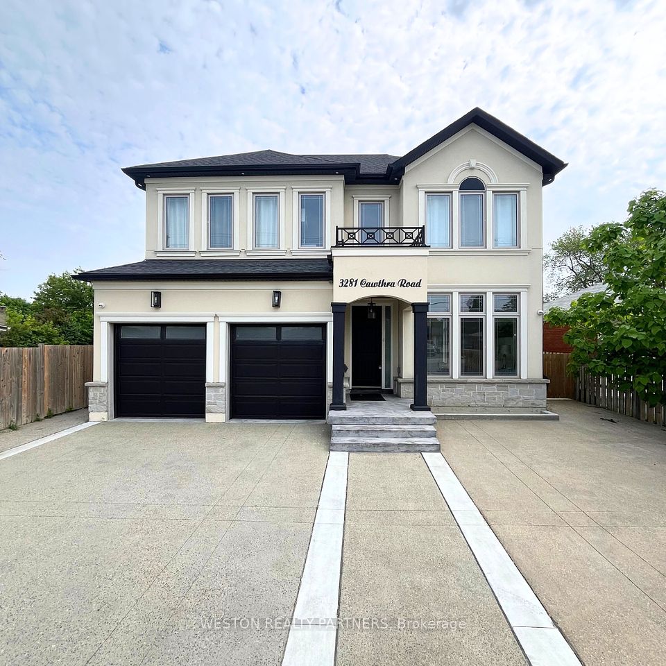 3281 Cawthra Road, Mississauga, ON L5A 2X4