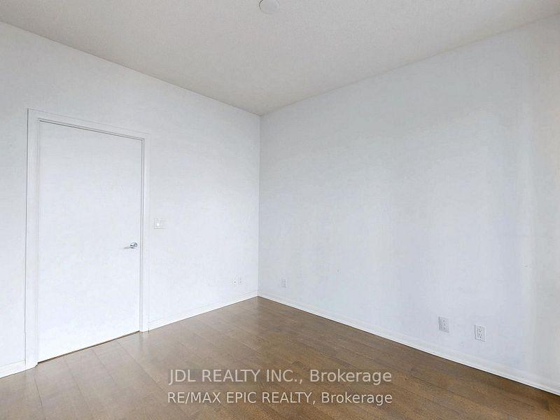 2 Bedrooms Condo at 832 Bay, Toronto For sale