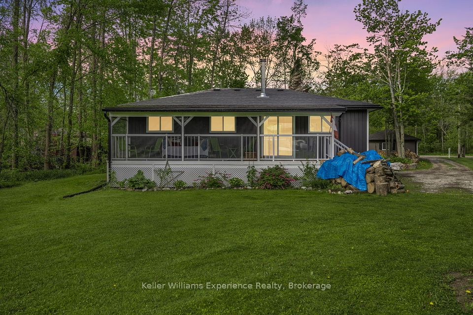 4027 Glen Cedar