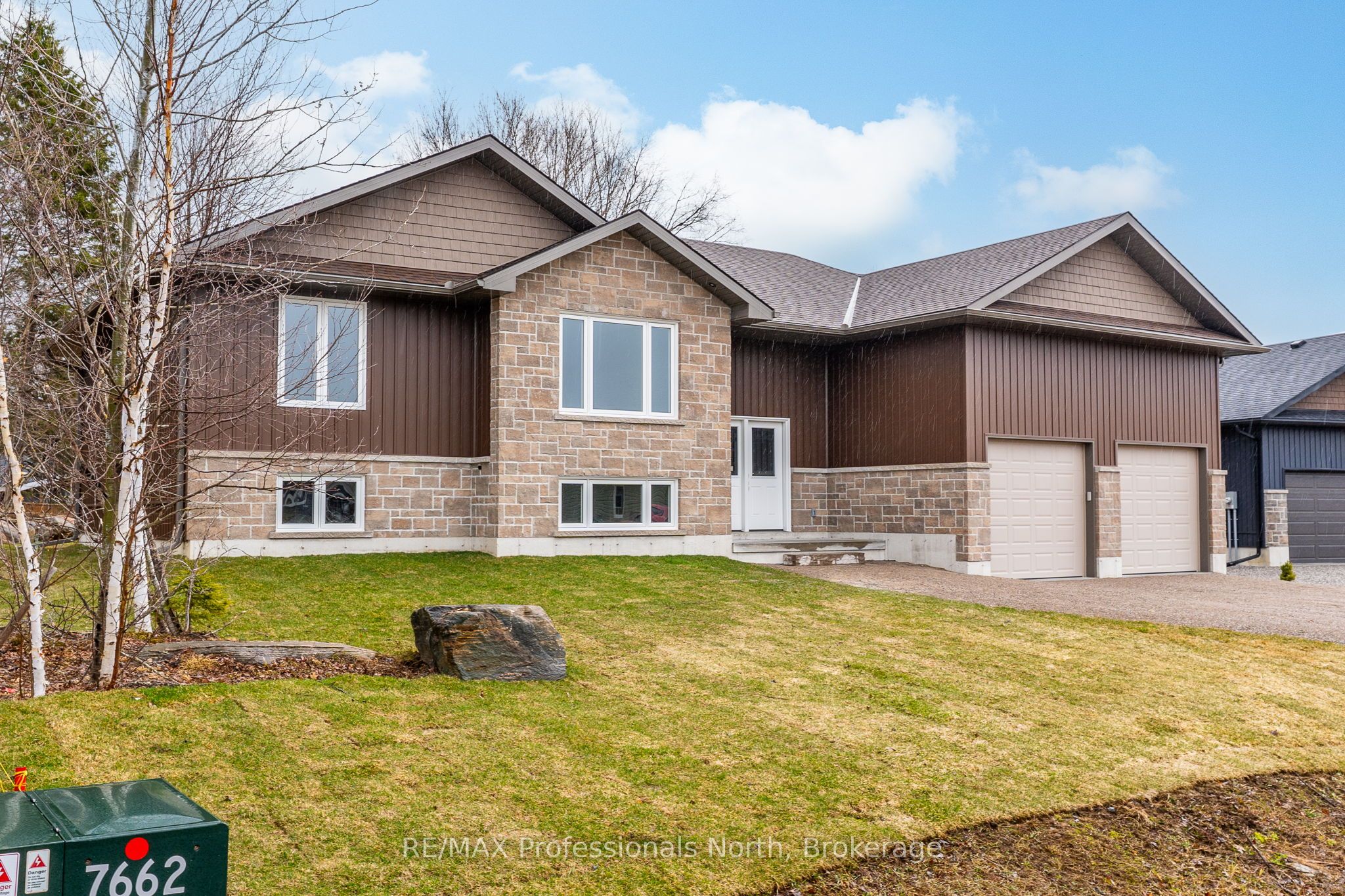 7 Marluc Avenue, Minden Hills, ON K0M 2K0
