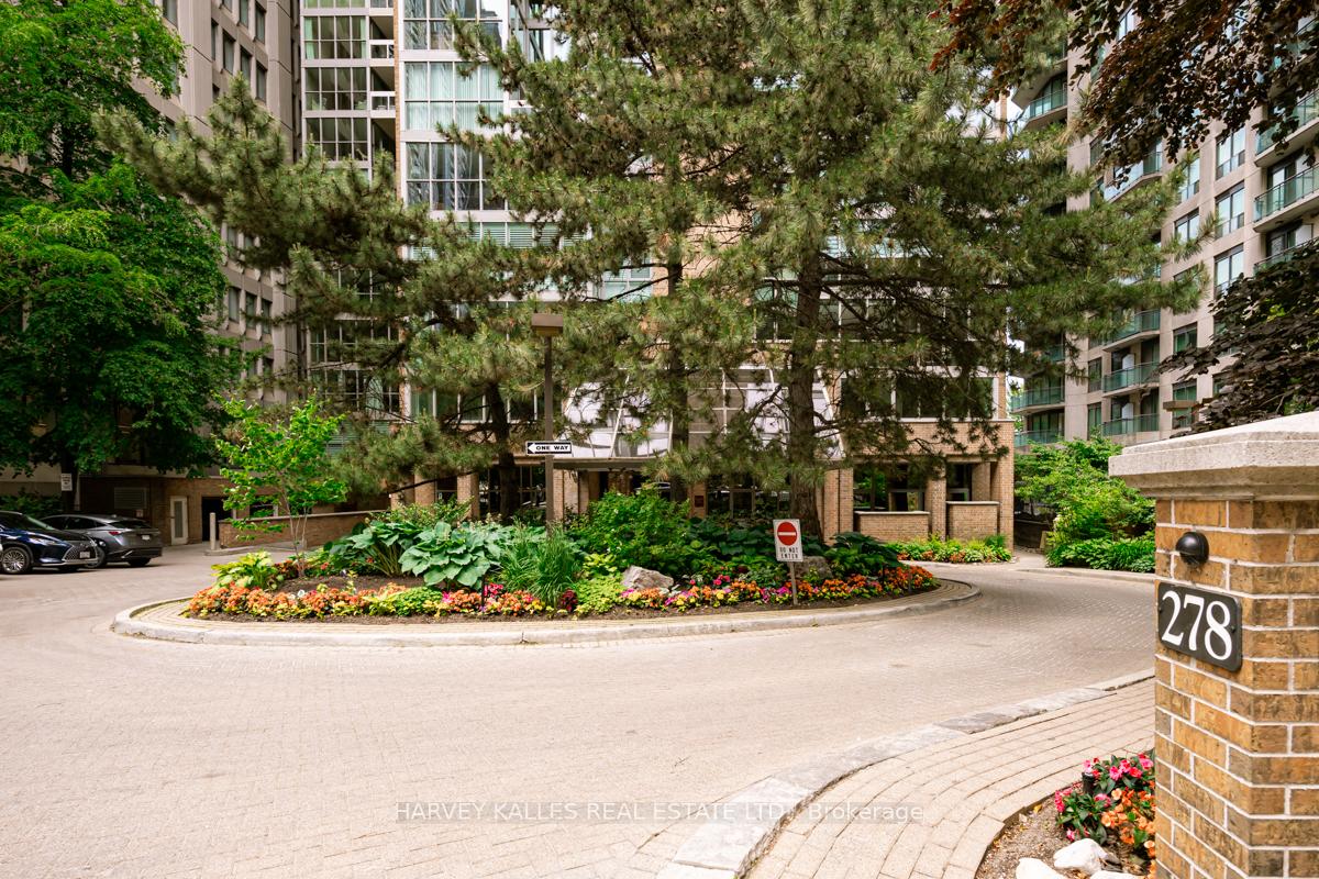 278 Bloor Street E 1501